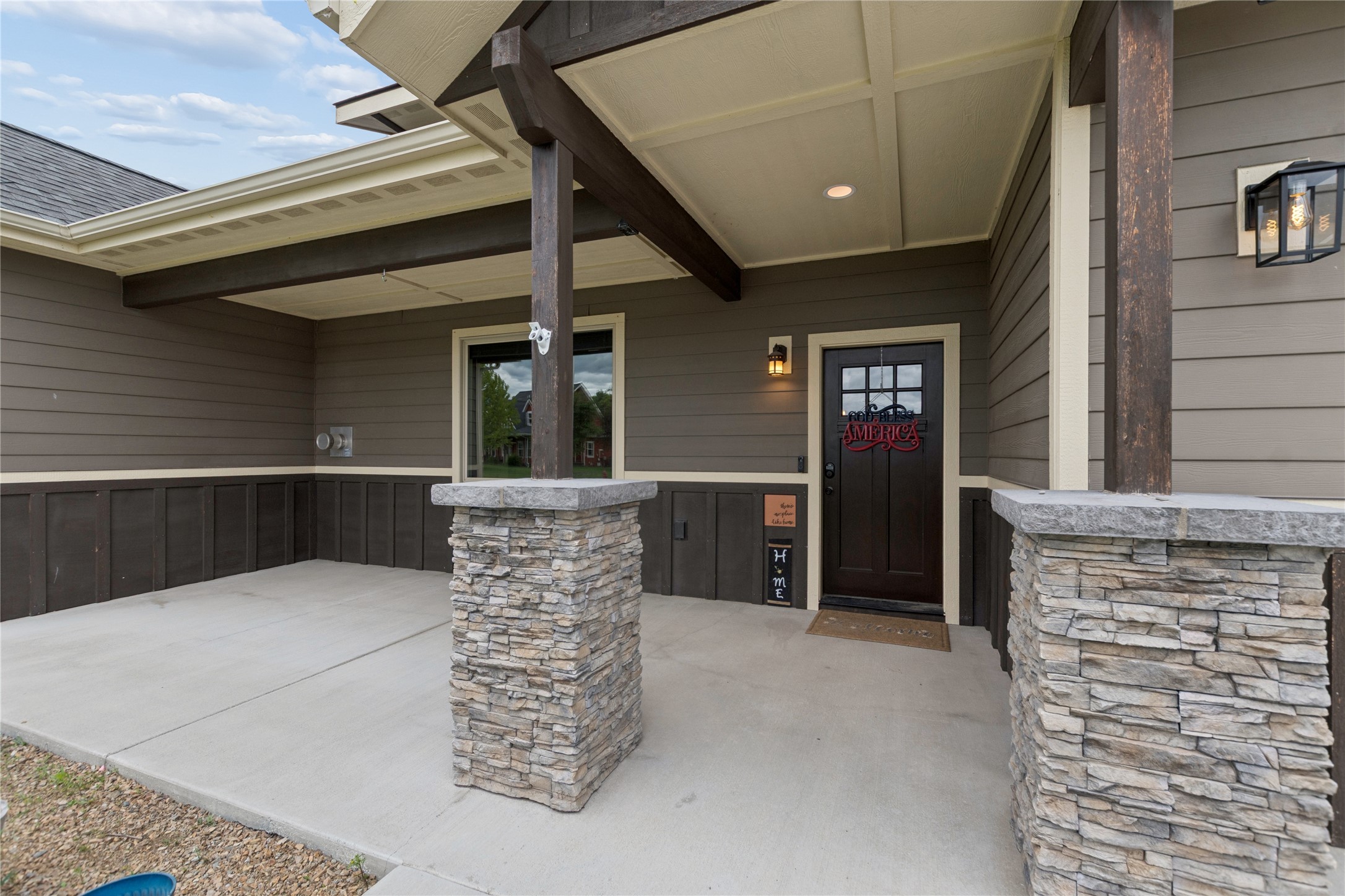 1129 Mackinaw Loop Property Photo 11