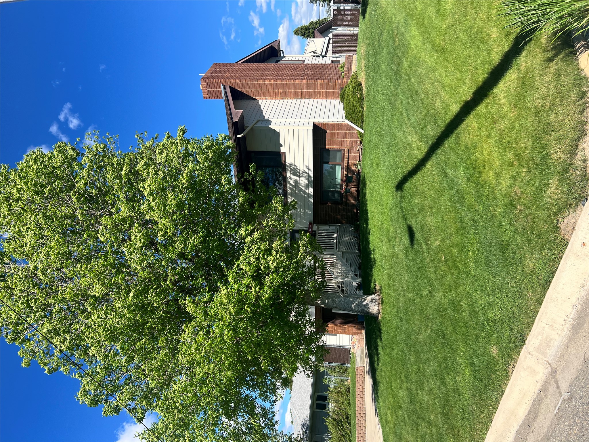 405 S Kansas Street Property Photo 3