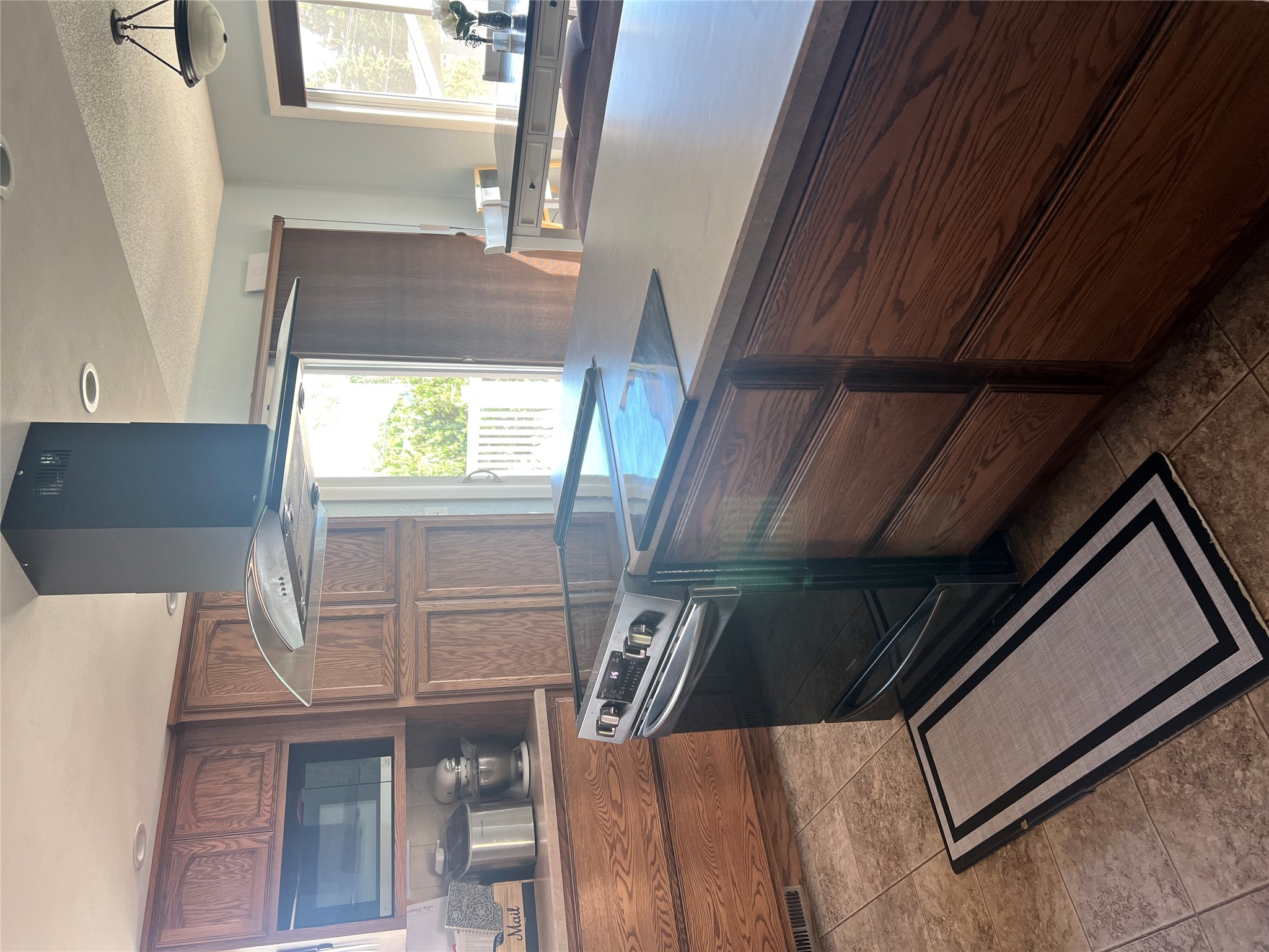 405 S Kansas Street Property Photo 6