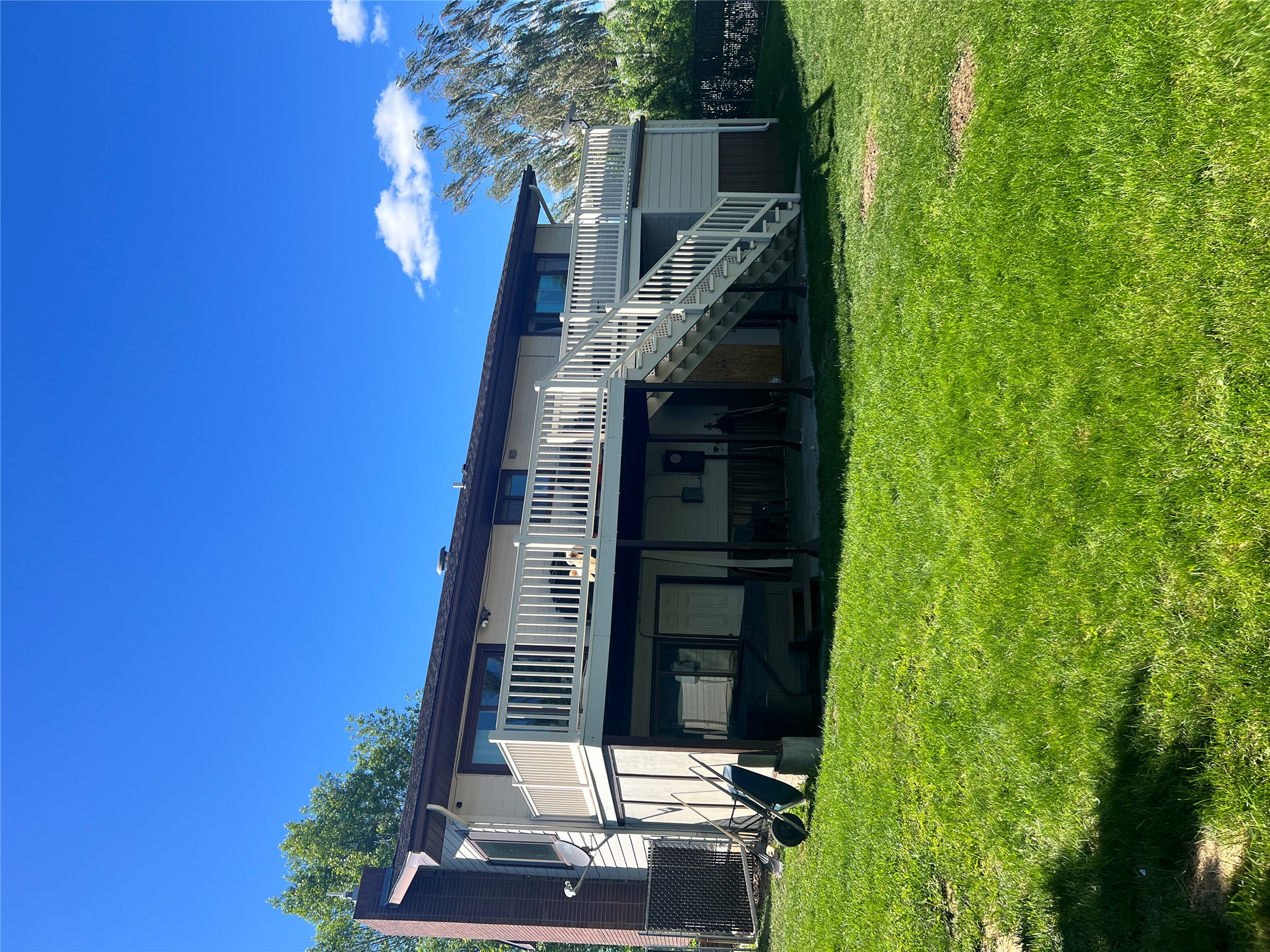 405 S Kansas Street Property Photo 23