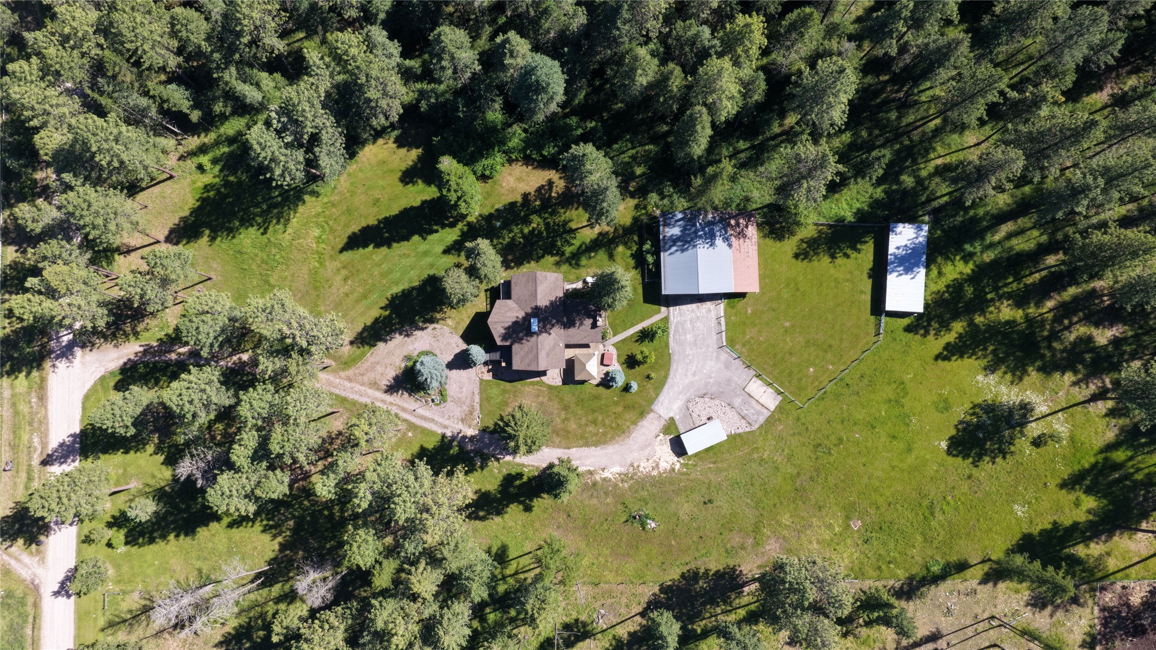 47571 Glacier Lily Lane Property Photo 1
