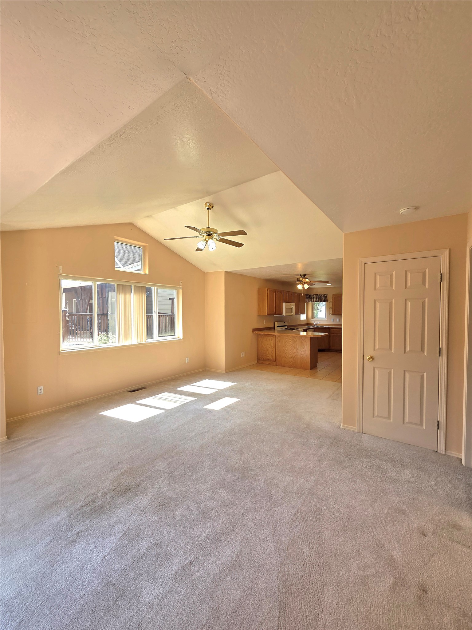 24 Cheyenne Trail Property Photo 8