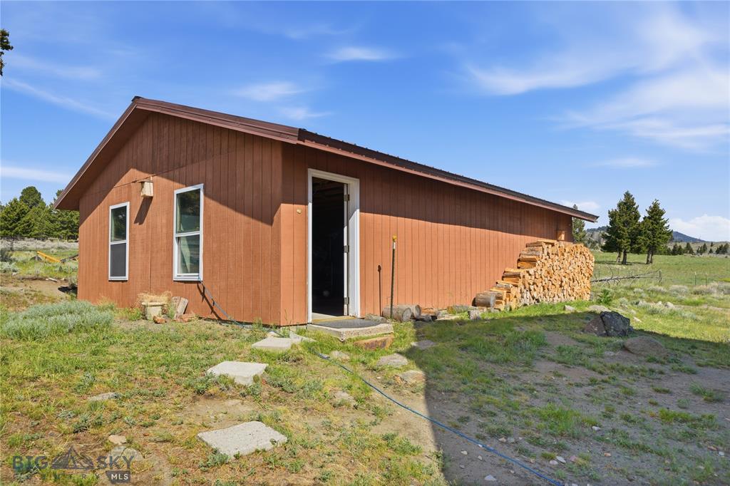 86 Horseshoe Trail Property Photo 32