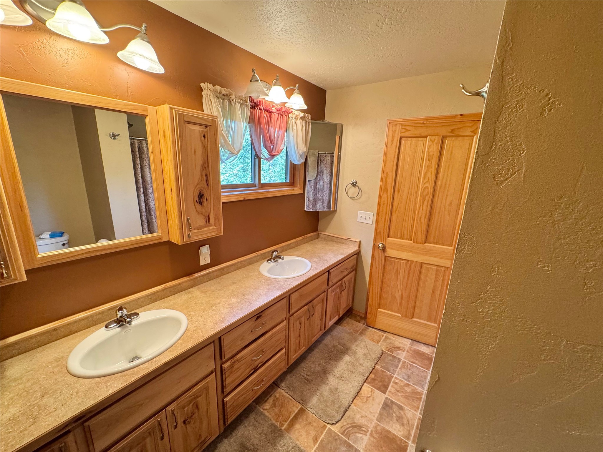 111 Salmon Court Property Photo 25