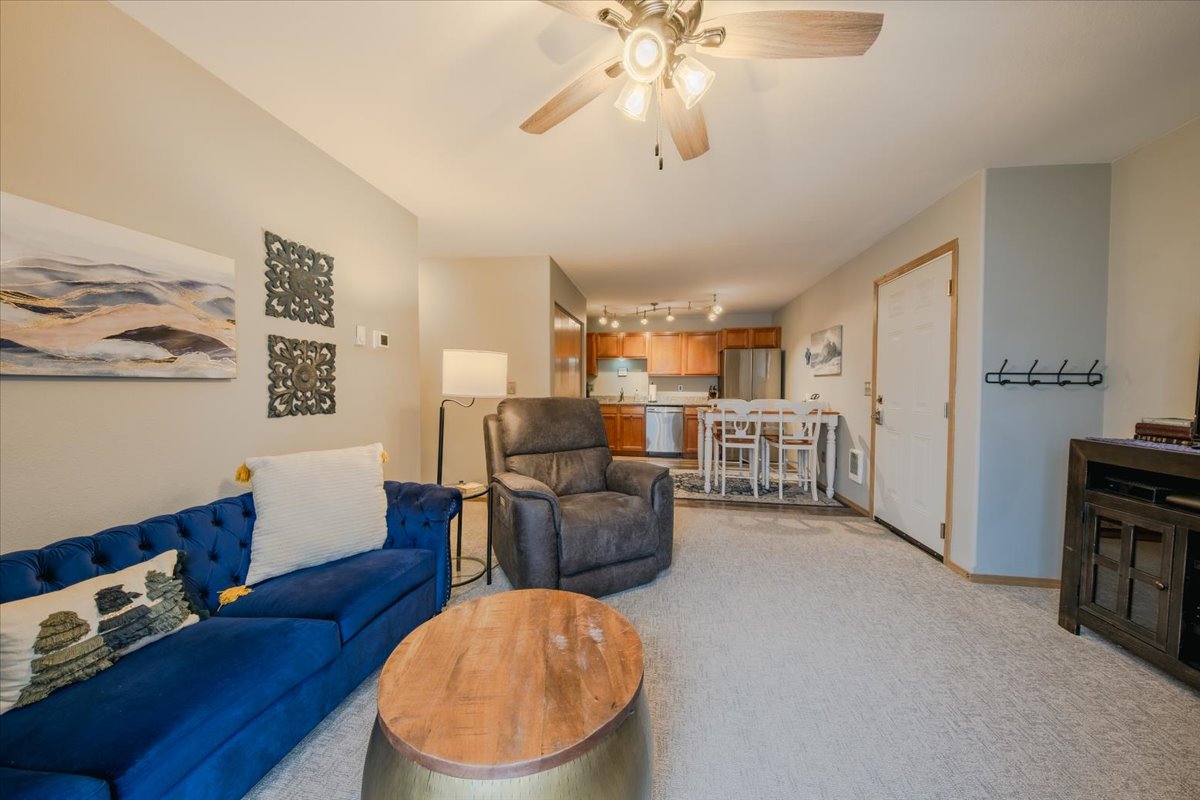 24 Diane Road C Property Photo 17