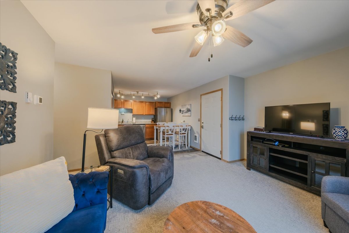 24 Diane Road C Property Photo 18