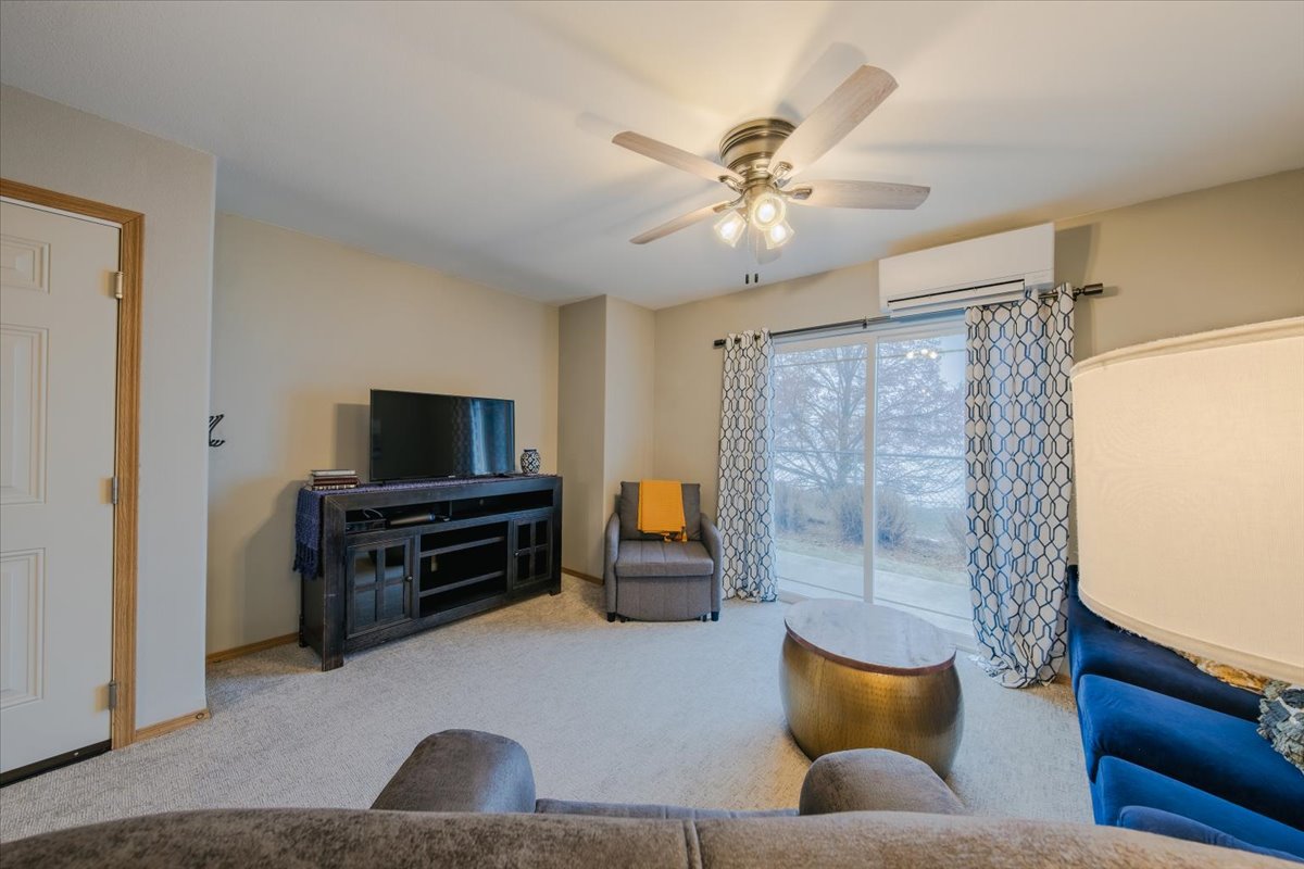 24 Diane Road C Property Photo 19