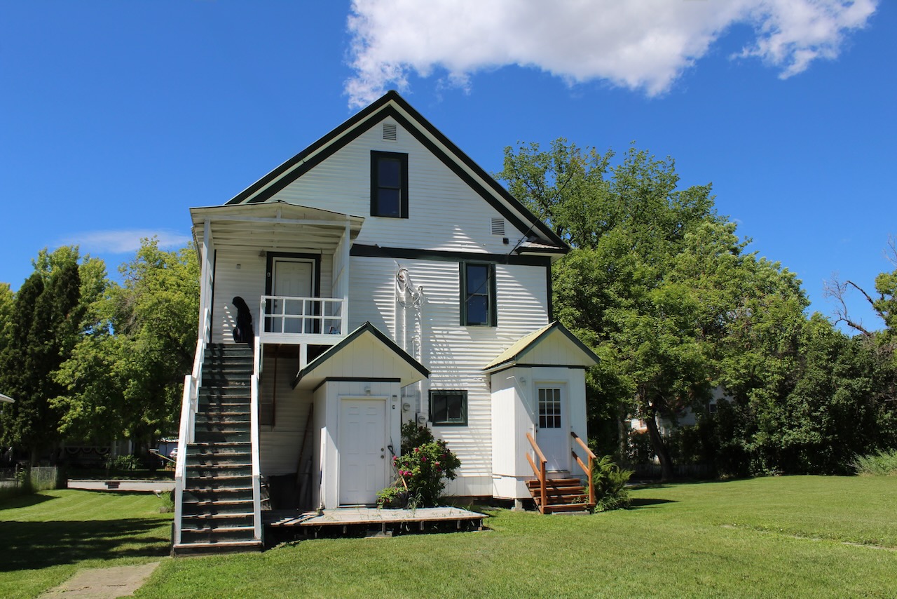 506 1st Avenue E A,b,c Property Photo 3