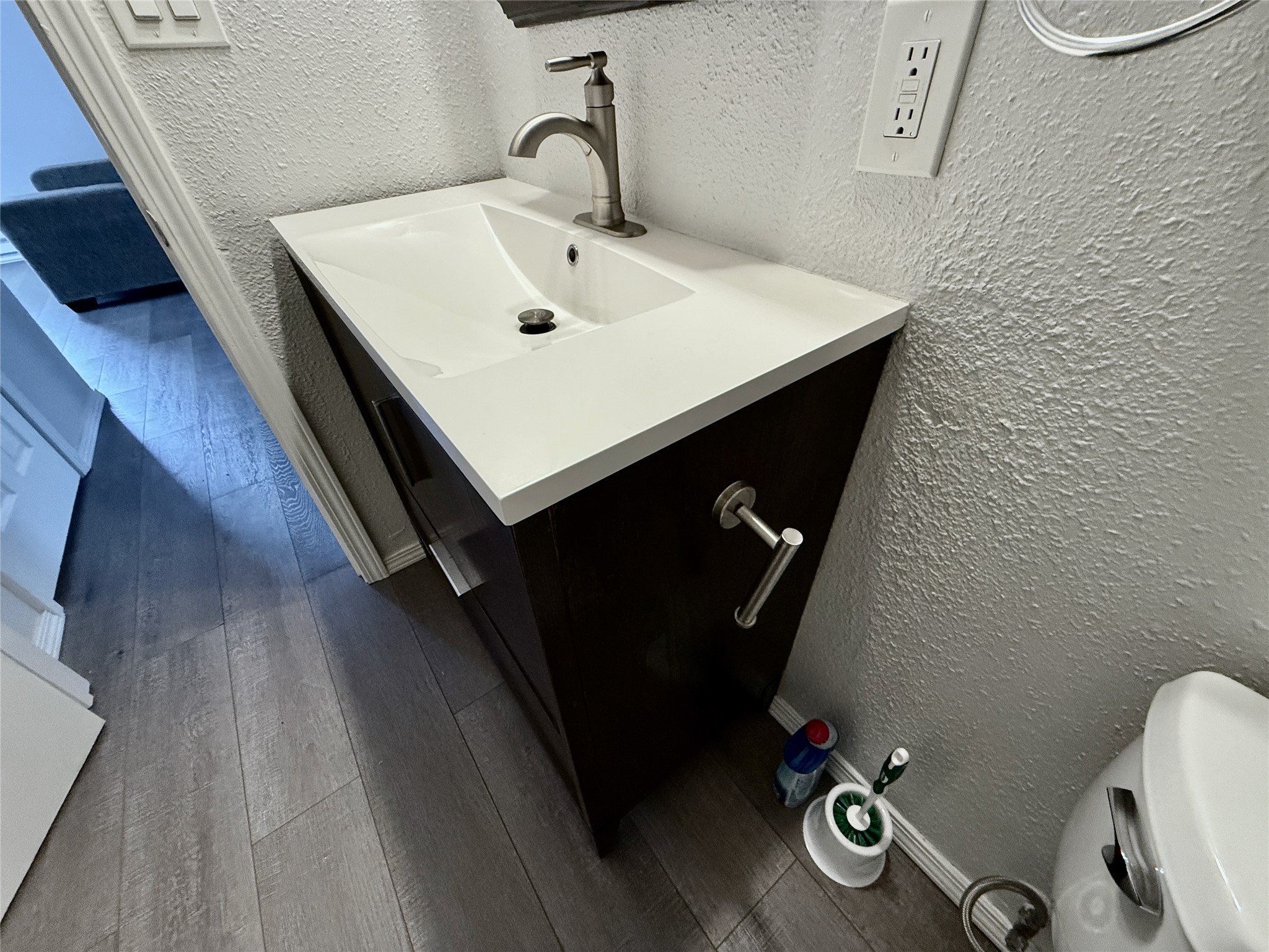 506 1st Avenue E A,b,c Property Photo 39