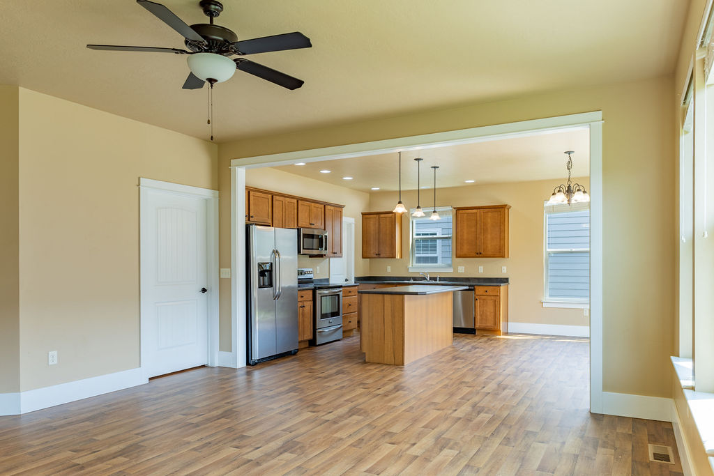 180 Bayberry Lane Property Photo 4