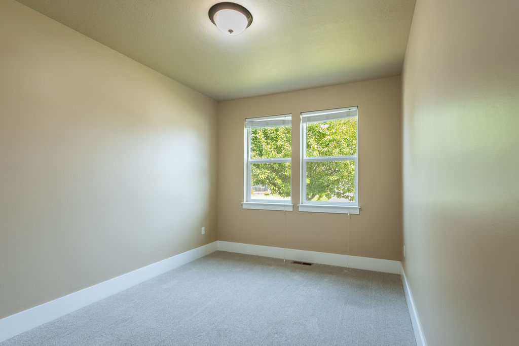 180 Bayberry Lane Property Photo 21
