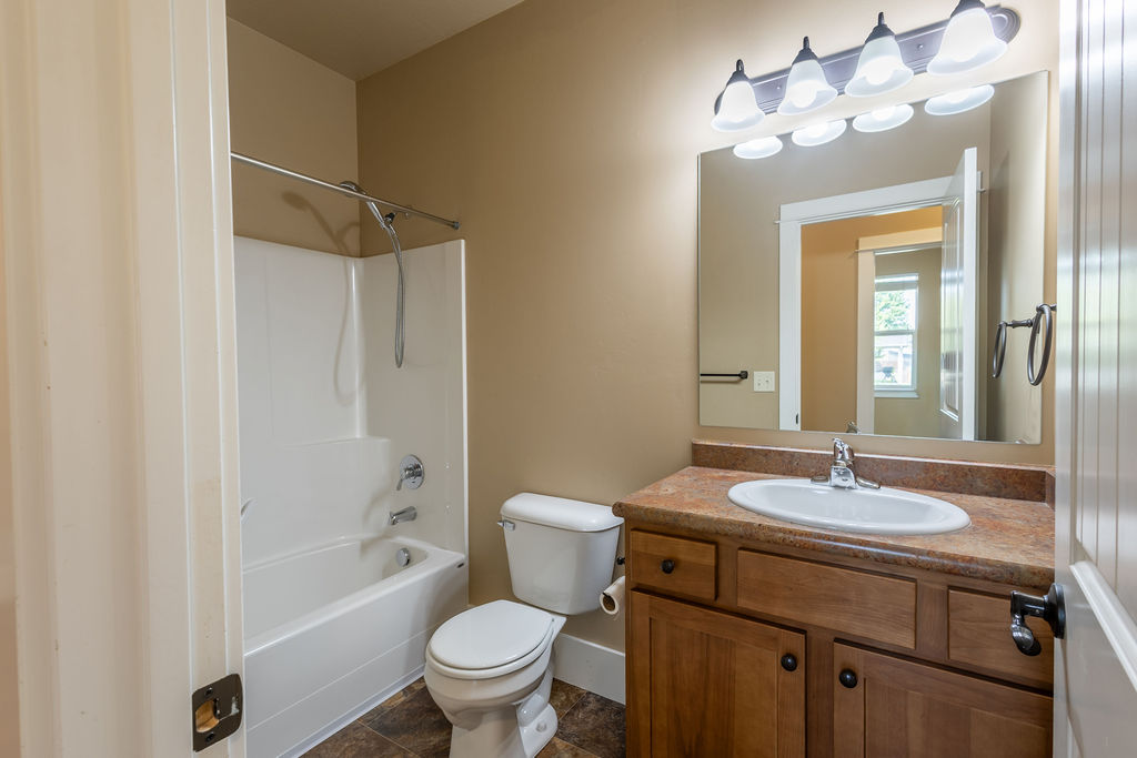 180 Bayberry Lane Property Photo 23