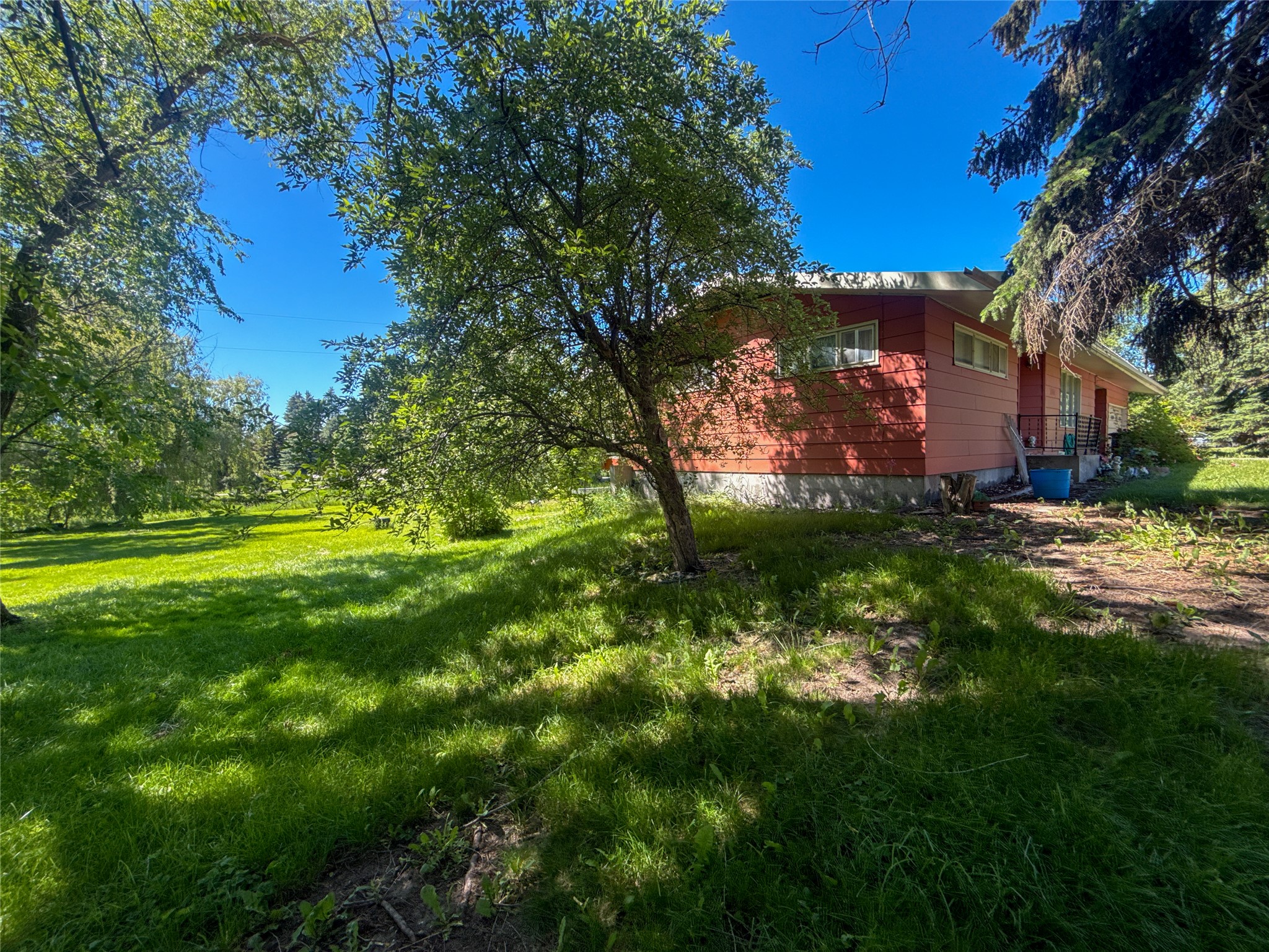 619 2nd Place Sw Property Photo 2