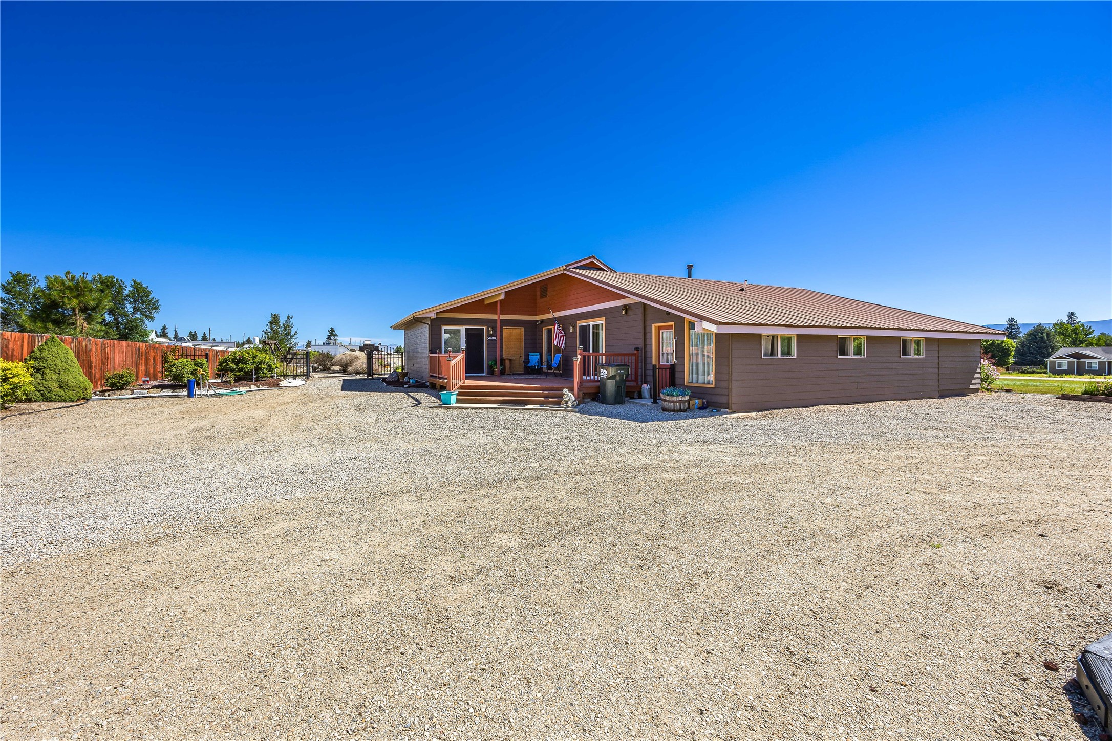 3960 Houk Way Property Photo 2