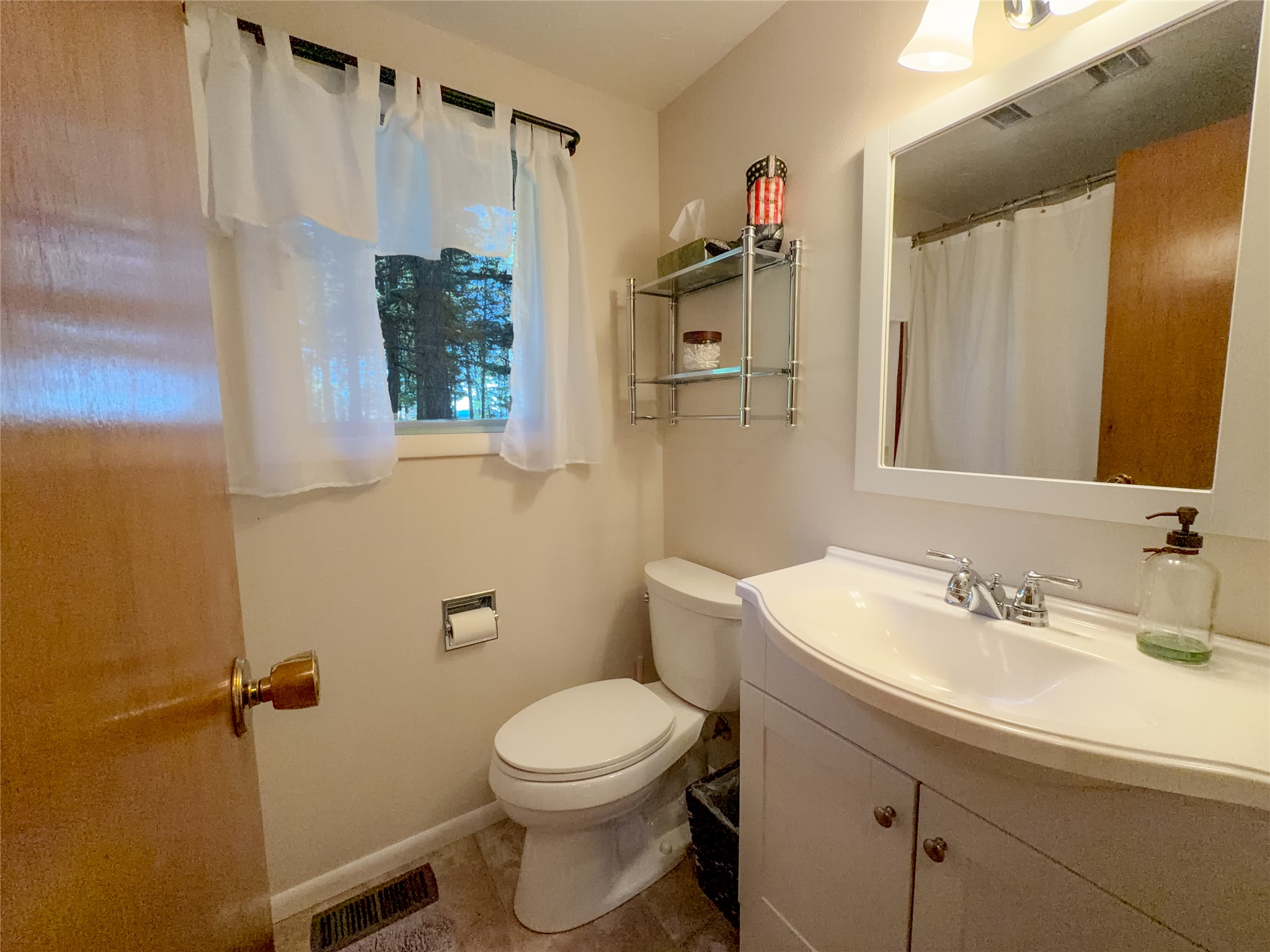 118 Locke Bay Drive E Property Photo 19