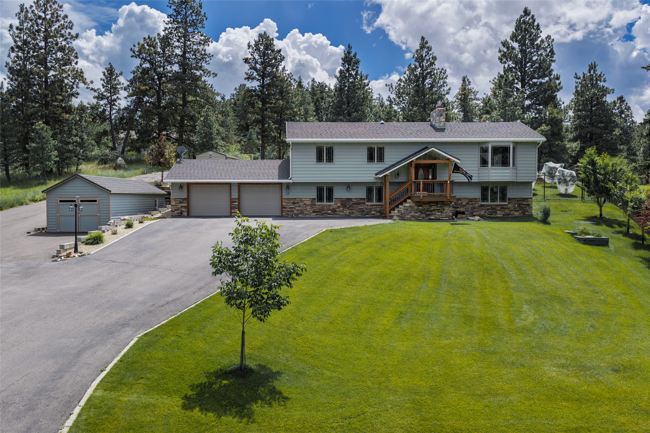 13 Big Dipper Drive Property Photo 1