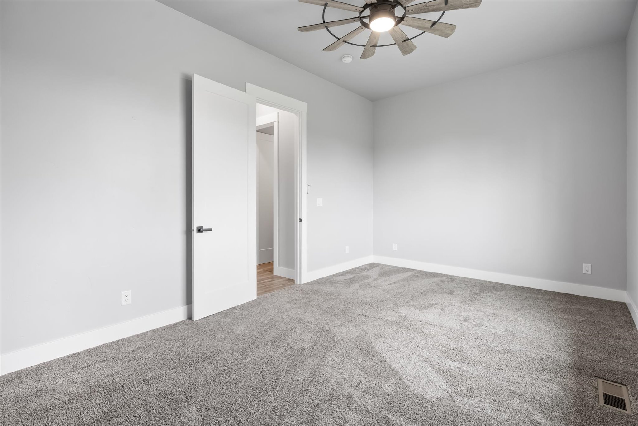 53 Mannington Street Property Photo 23