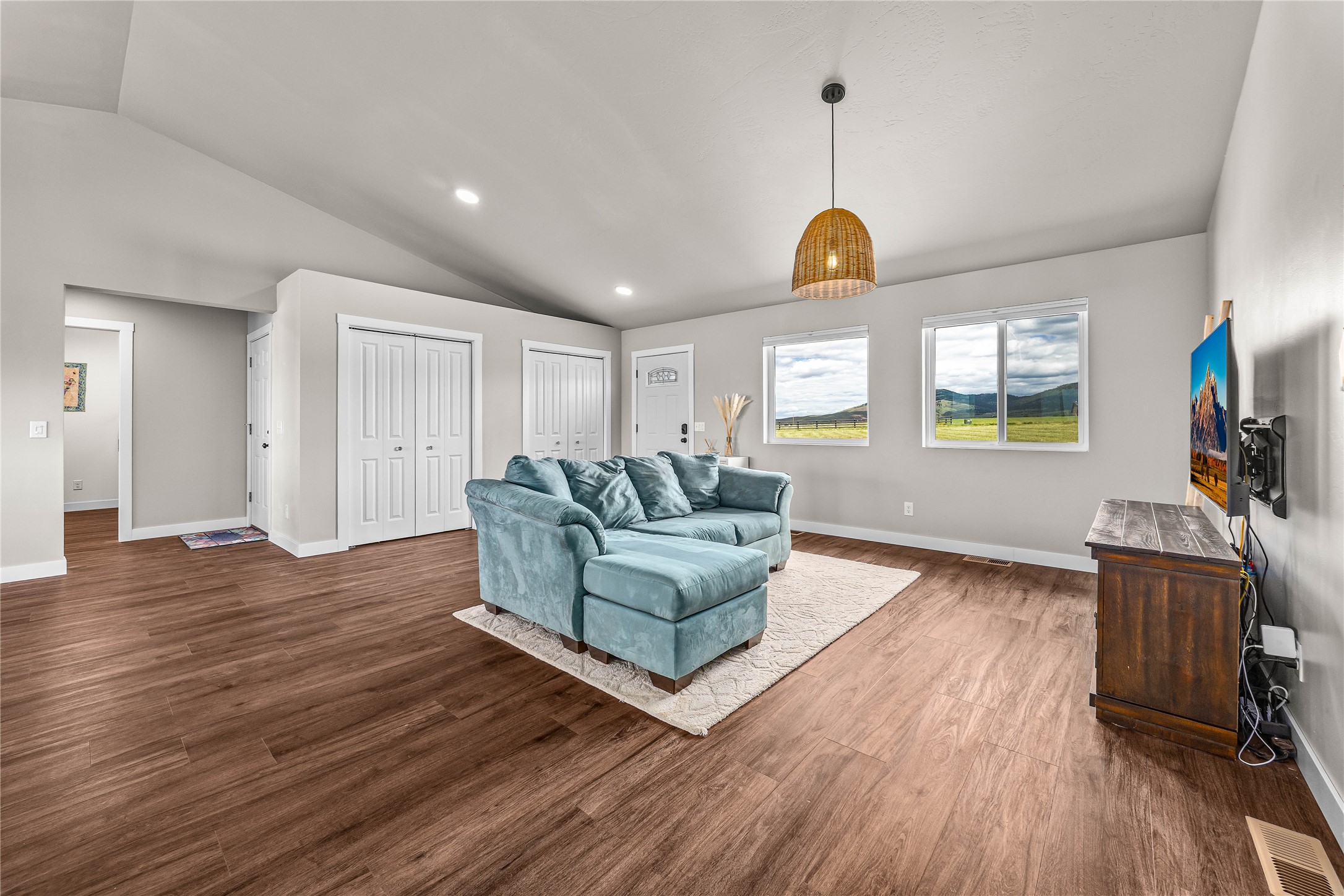 838 Diamond Ridge Loop Property Photo 5