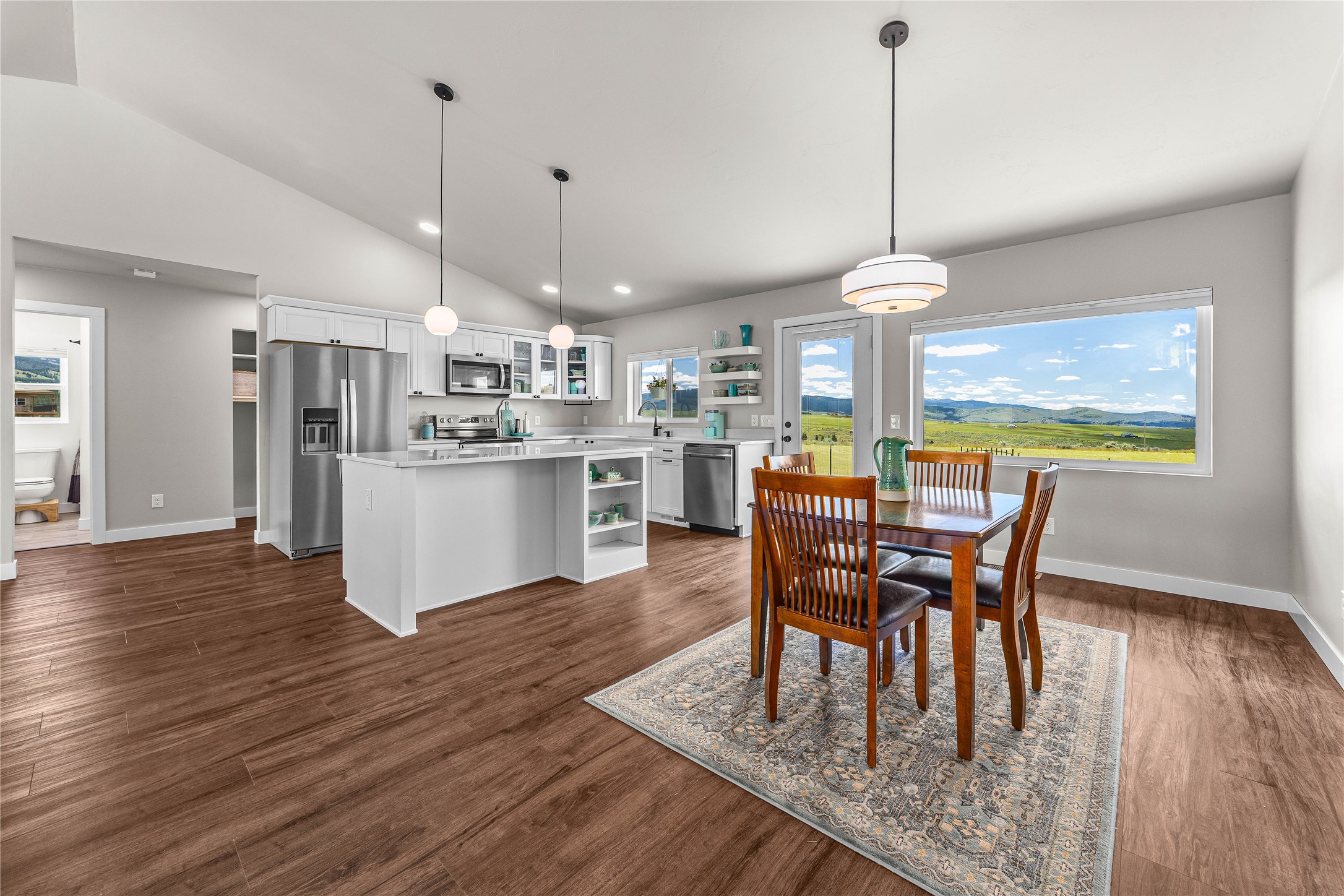 838 Diamond Ridge Loop Property Photo 6