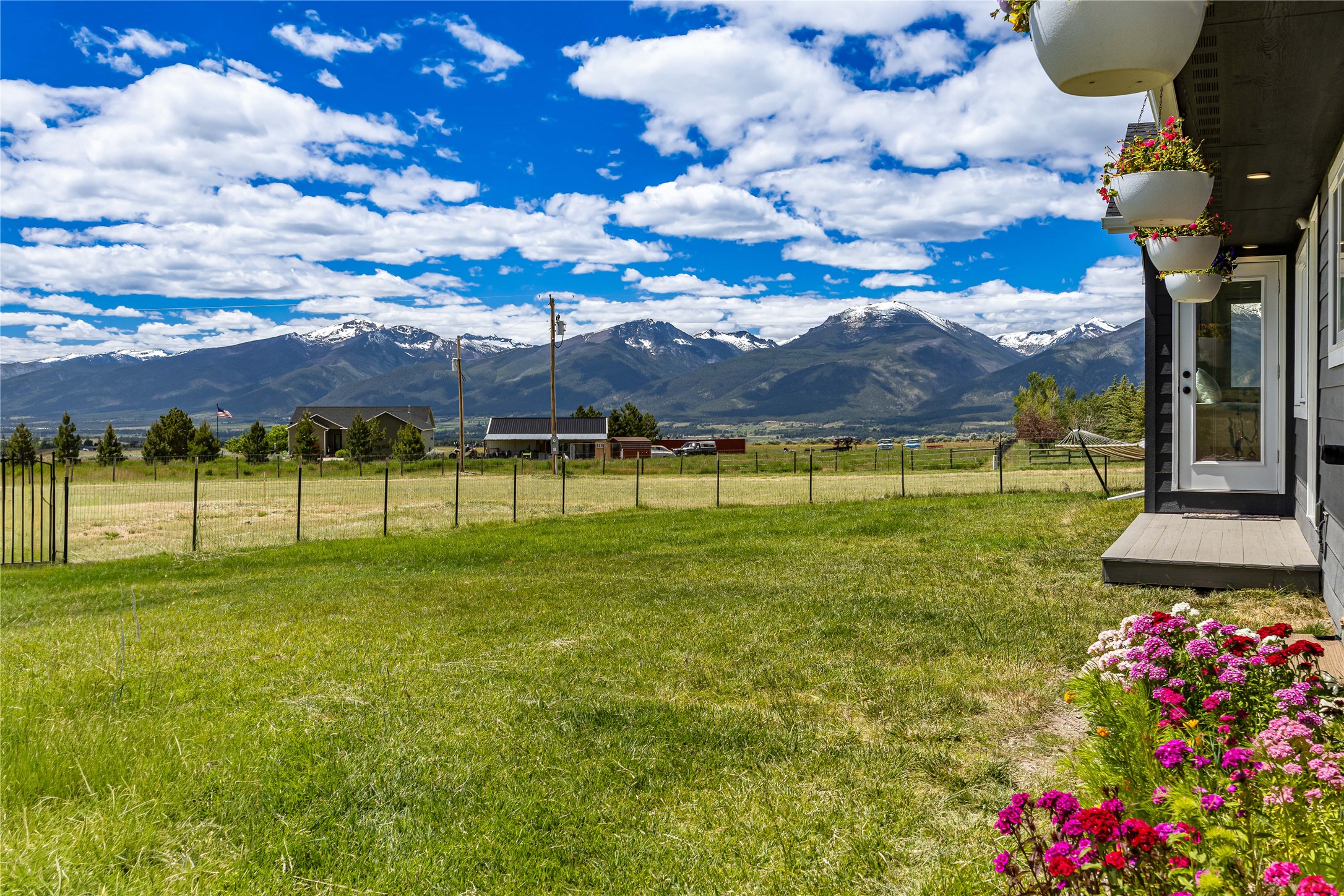 838 Diamond Ridge Loop Property Photo 8
