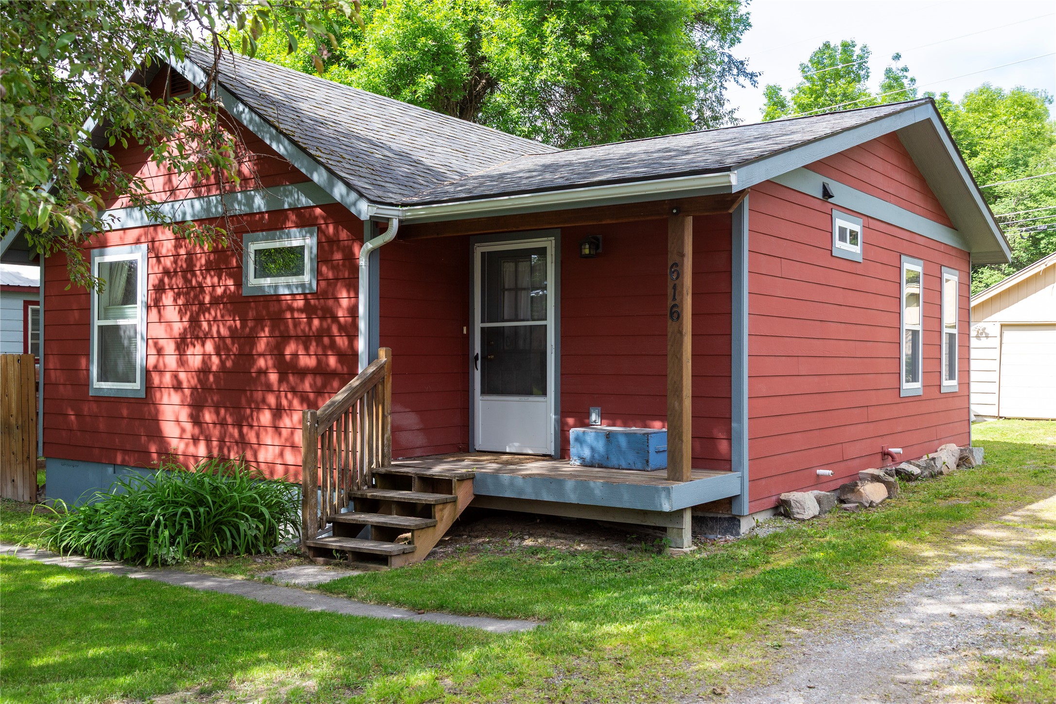 616 Park Avenue Property Photo 1