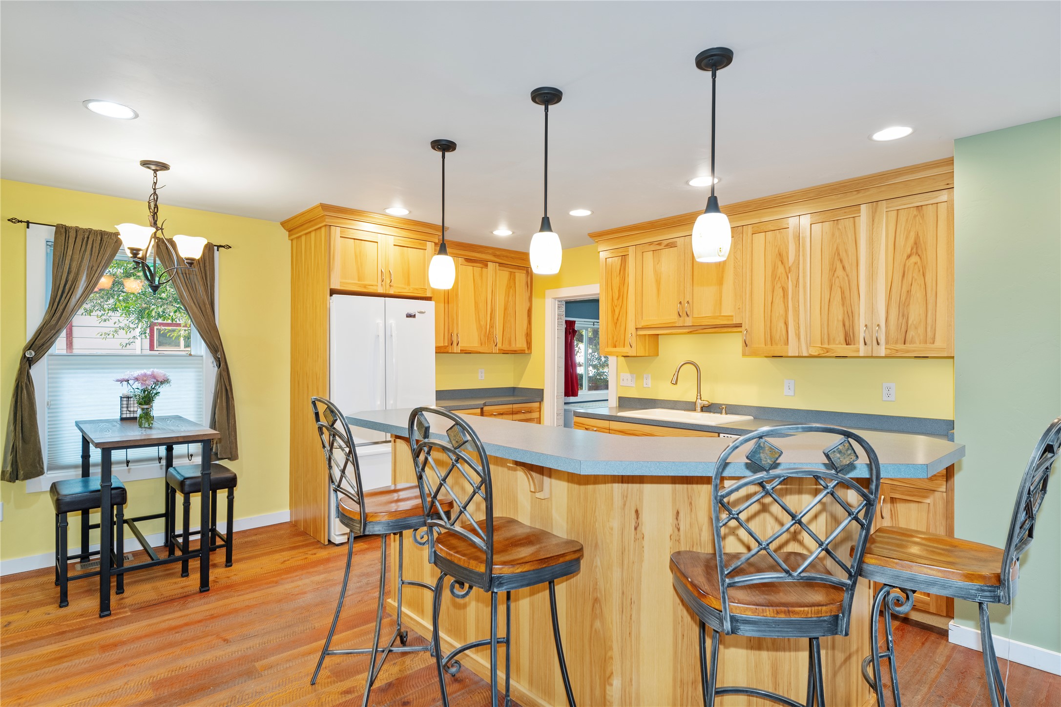 616 Park Avenue Property Photo 6