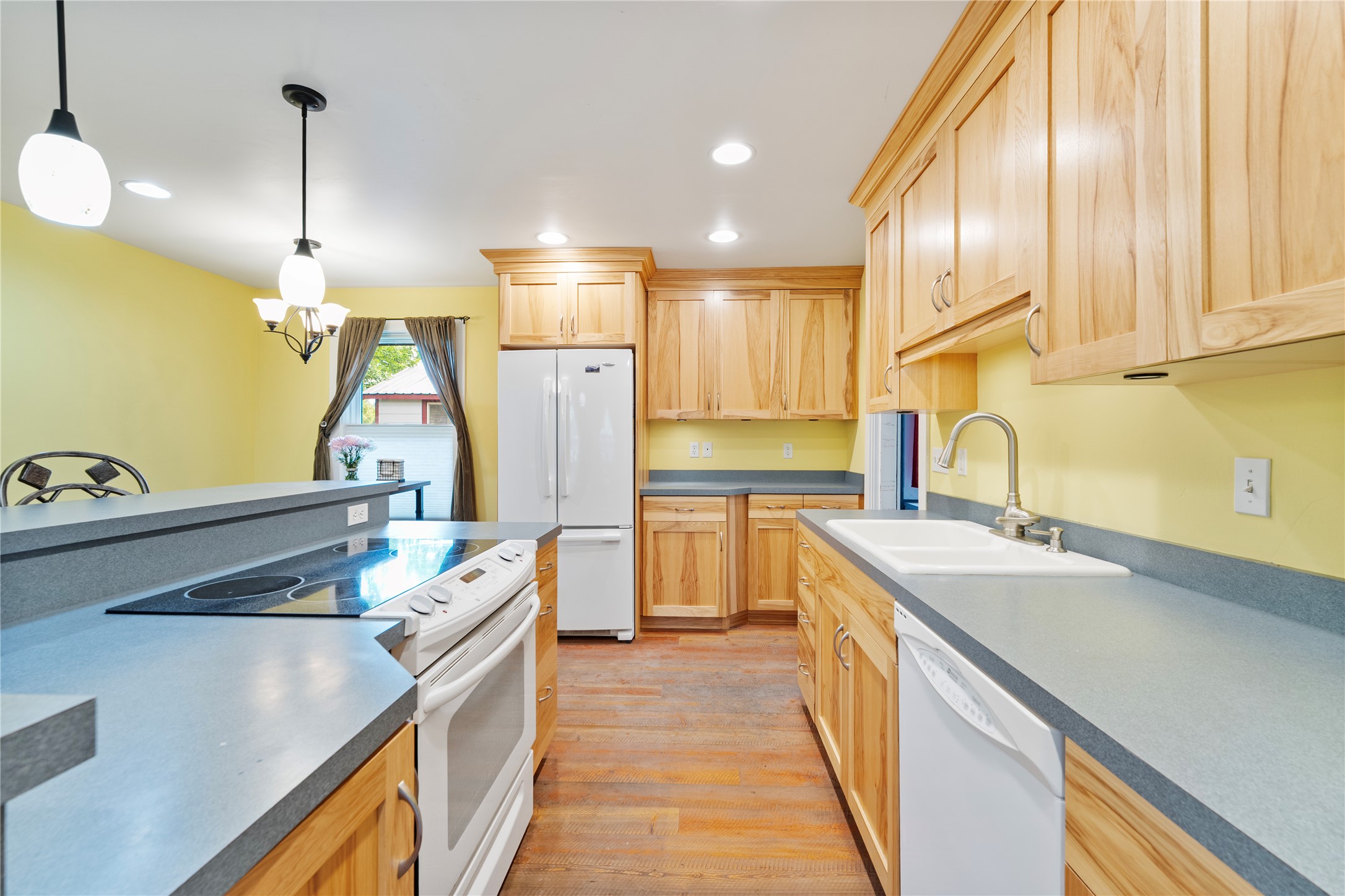 616 Park Avenue Property Photo 7