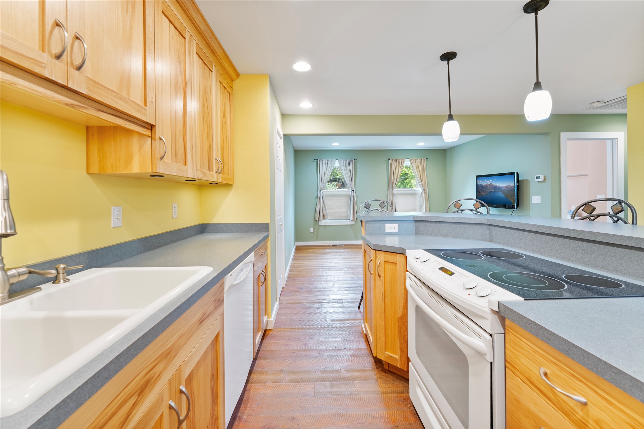 616 Park Avenue Property Photo 11
