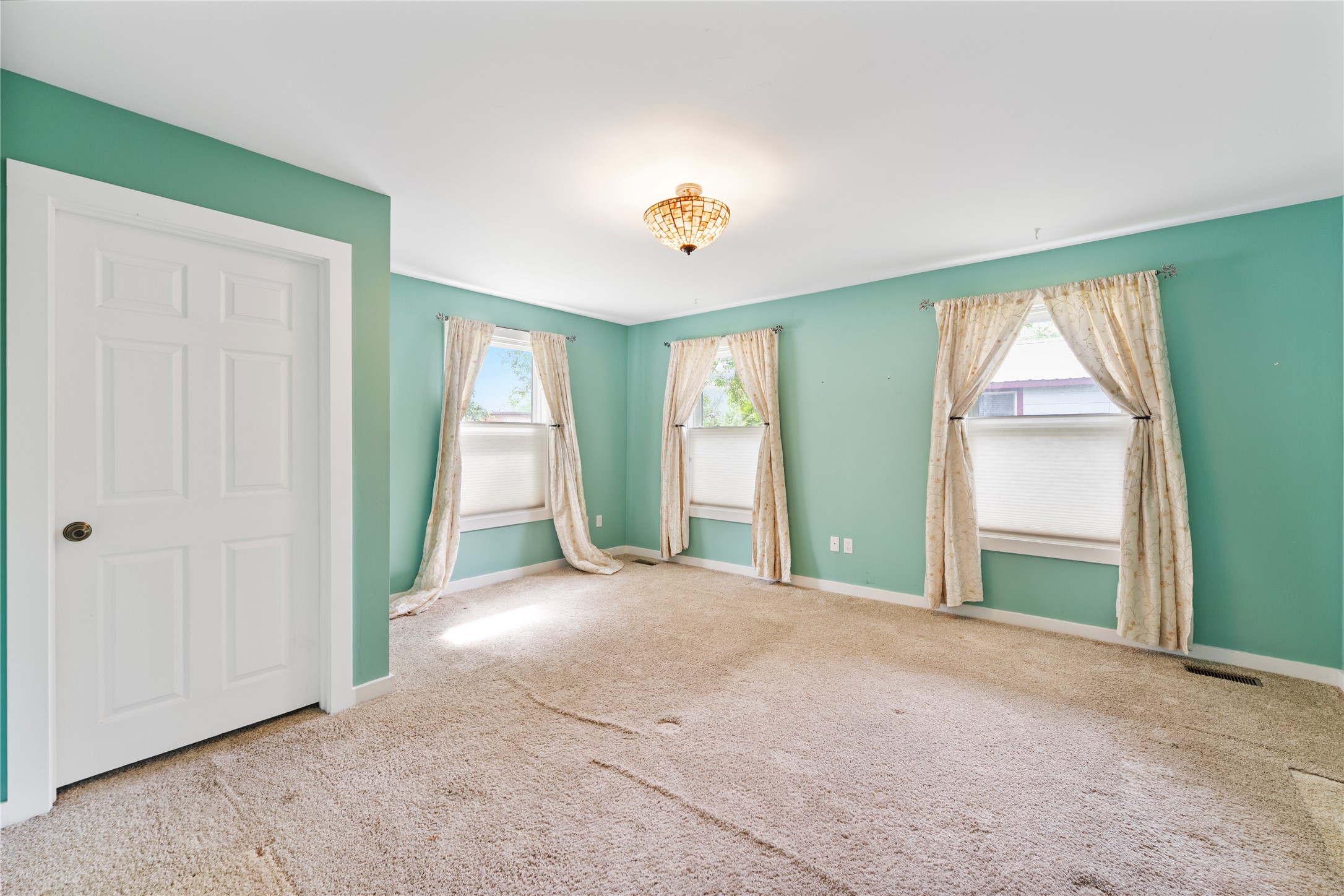 616 Park Avenue Property Photo 21