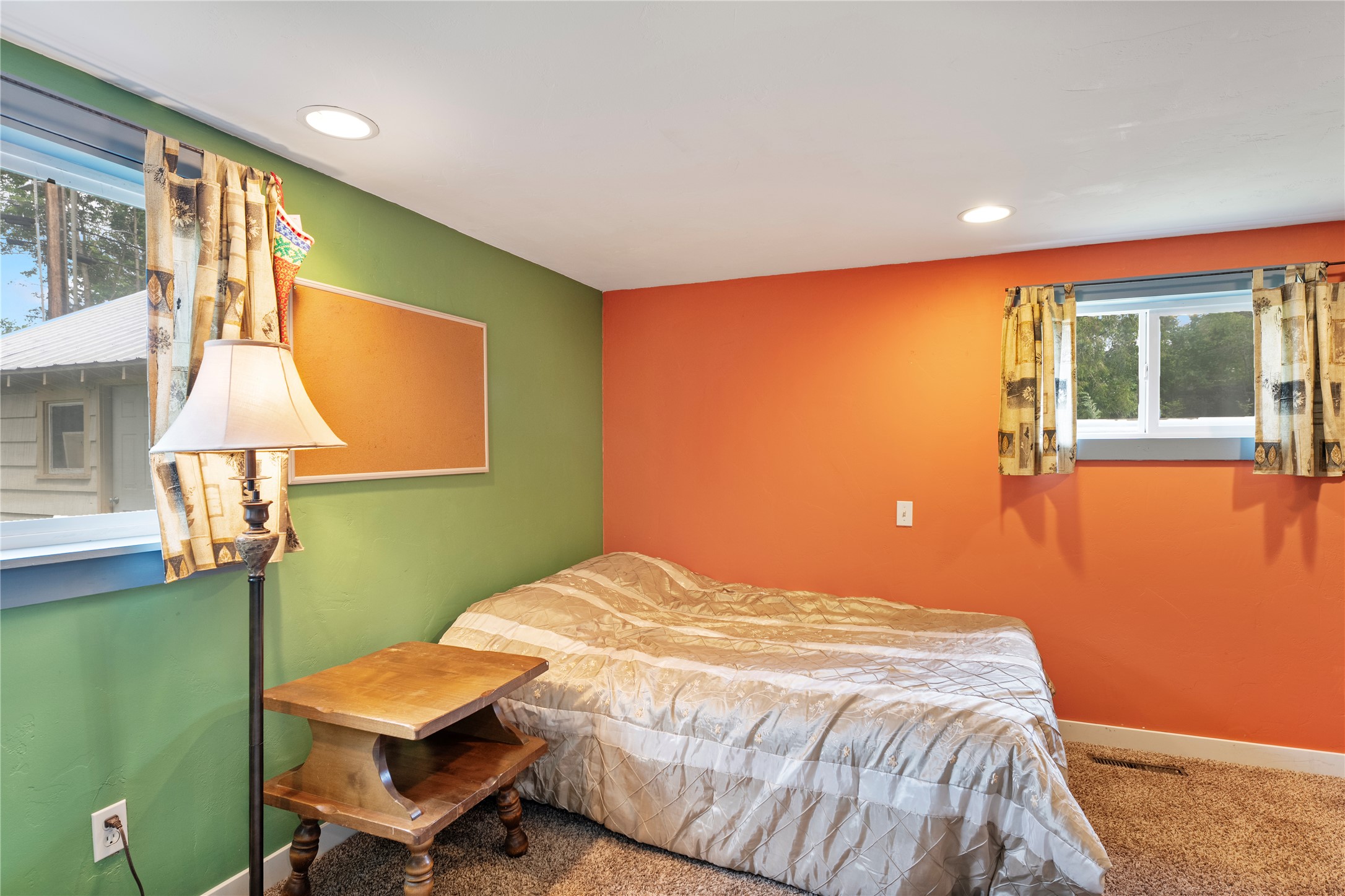 616 Park Avenue Property Photo 28