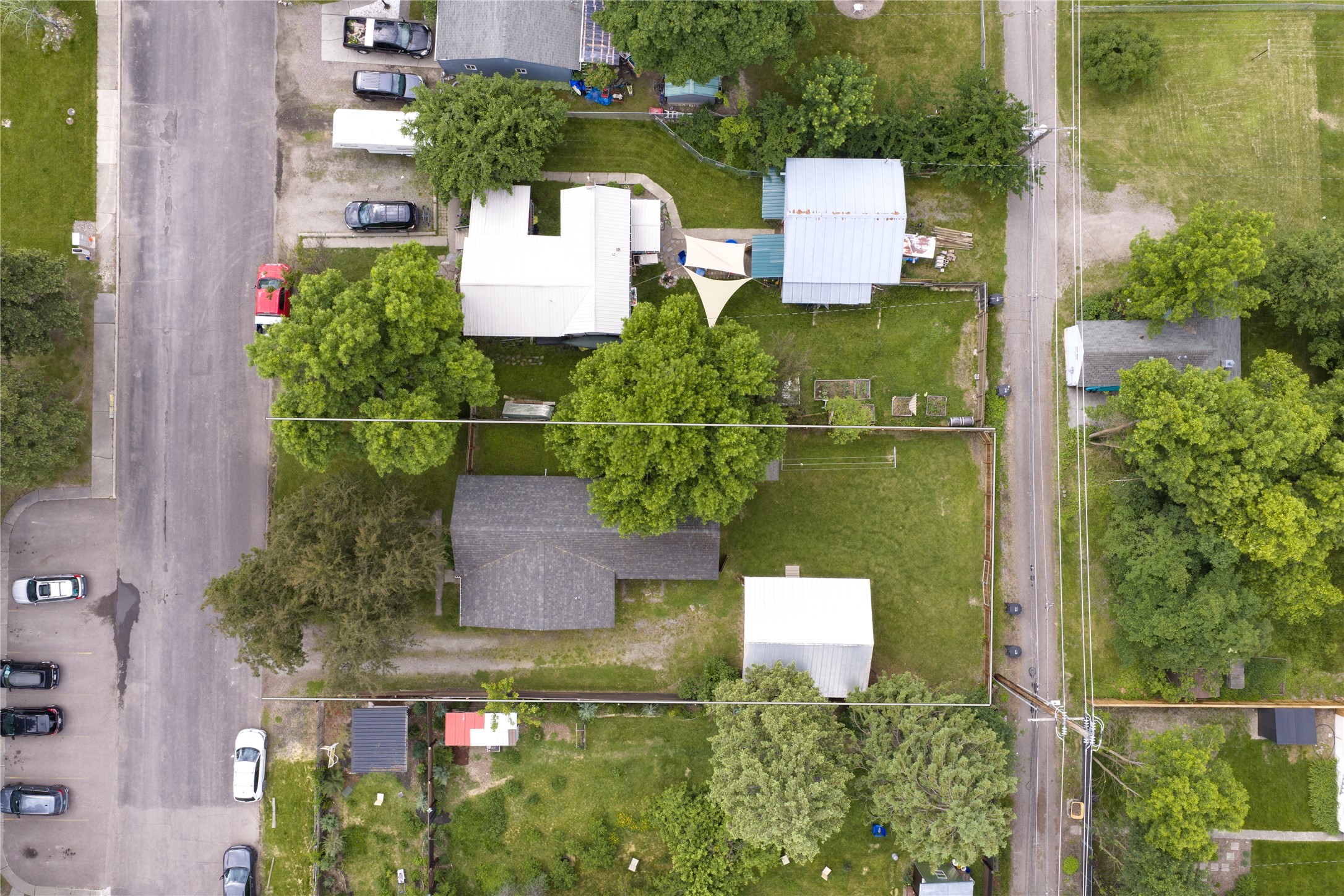 616 Park Avenue Property Photo 44