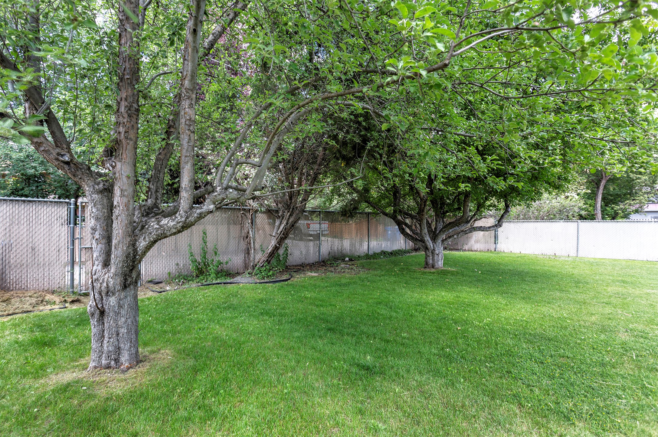 640 Woodworth Avenue Property Photo 18