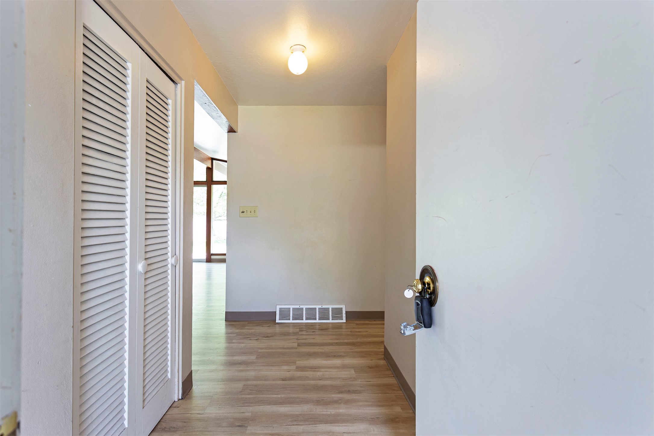 640 Woodworth Avenue Property Photo 27