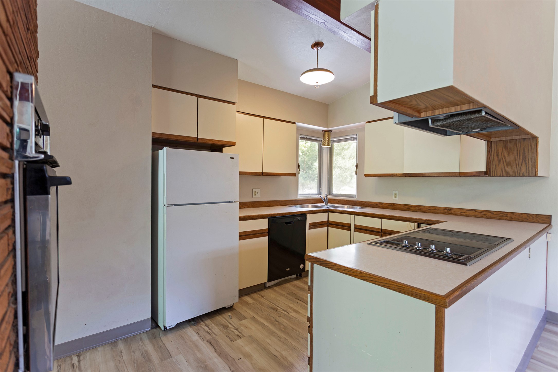 640 Woodworth Avenue Property Photo 36