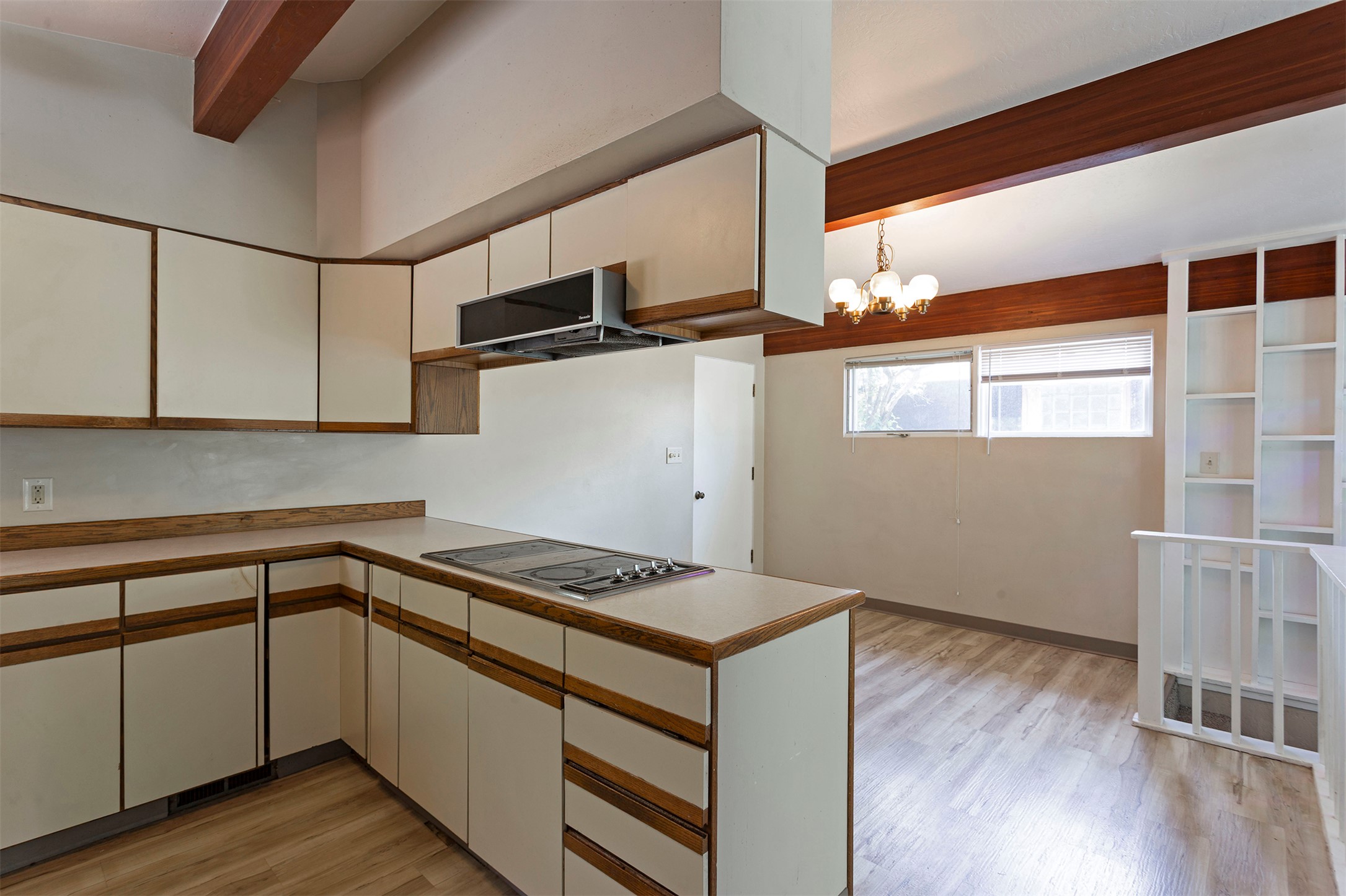 640 Woodworth Avenue Property Photo 38