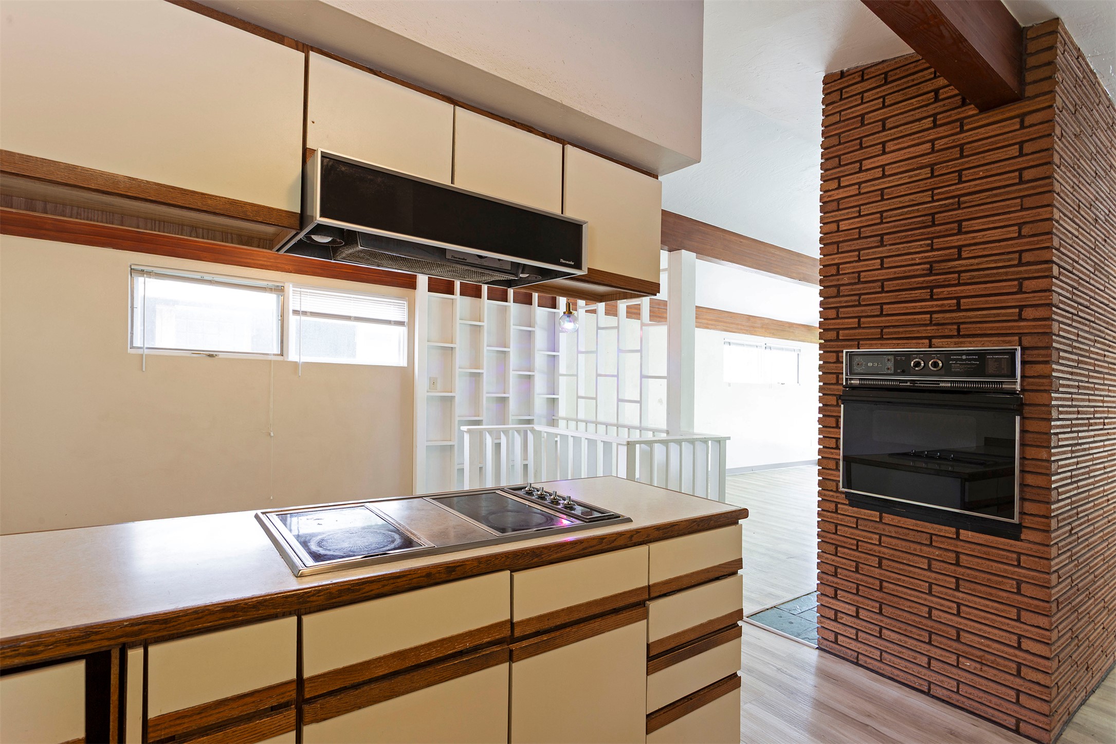 640 Woodworth Avenue Property Photo 39