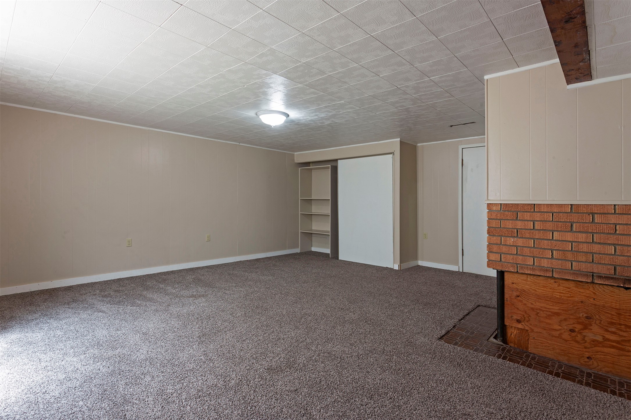 640 Woodworth Avenue Property Photo 48