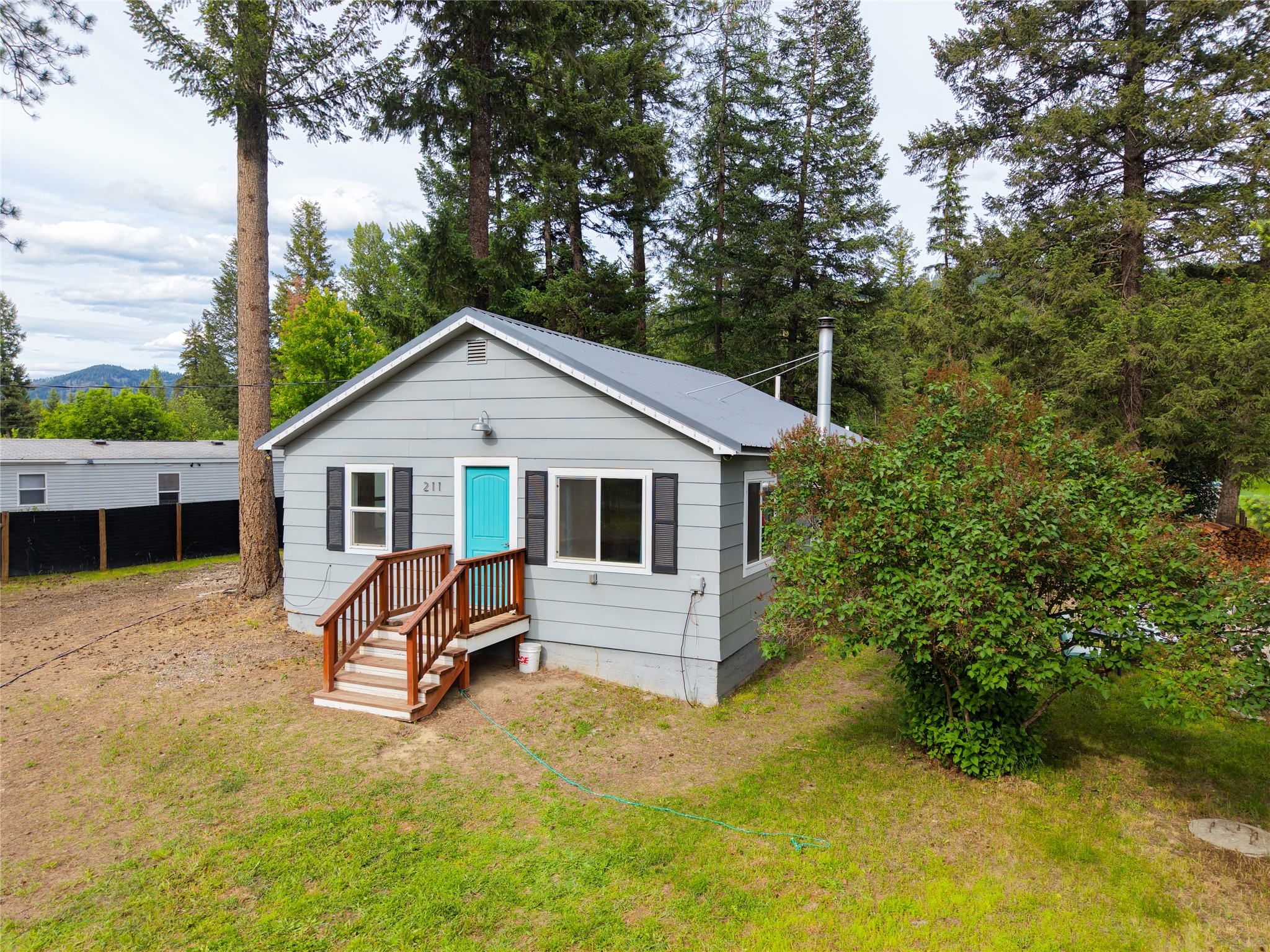 211 Autumn Road Property Photo 1