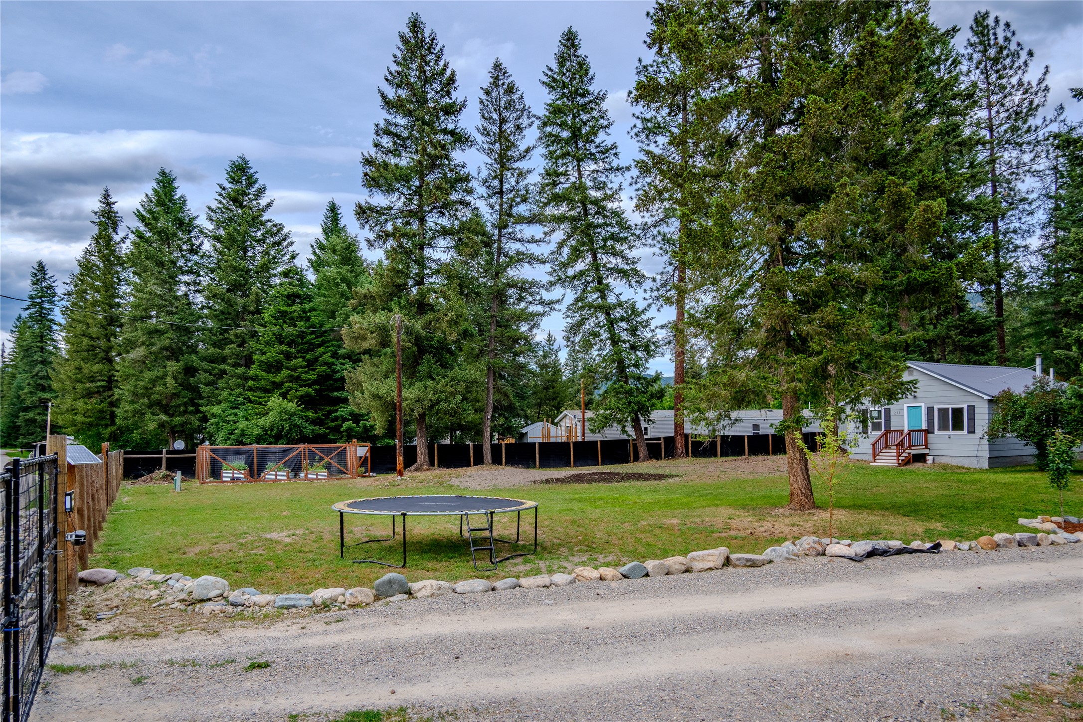 211 Autumn Road Property Photo 21