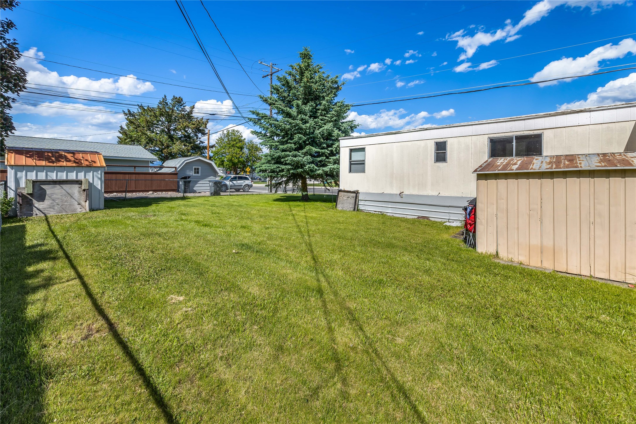 2400 Agnes Avenue Property Photo 10