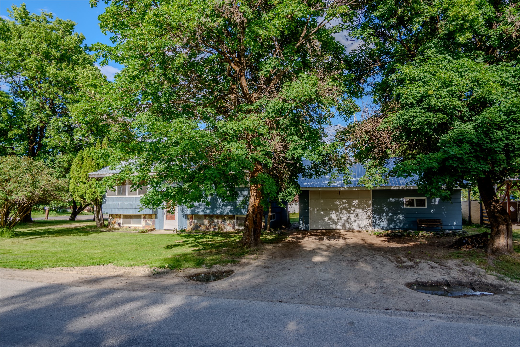 33 Avenue B Property Photo 15