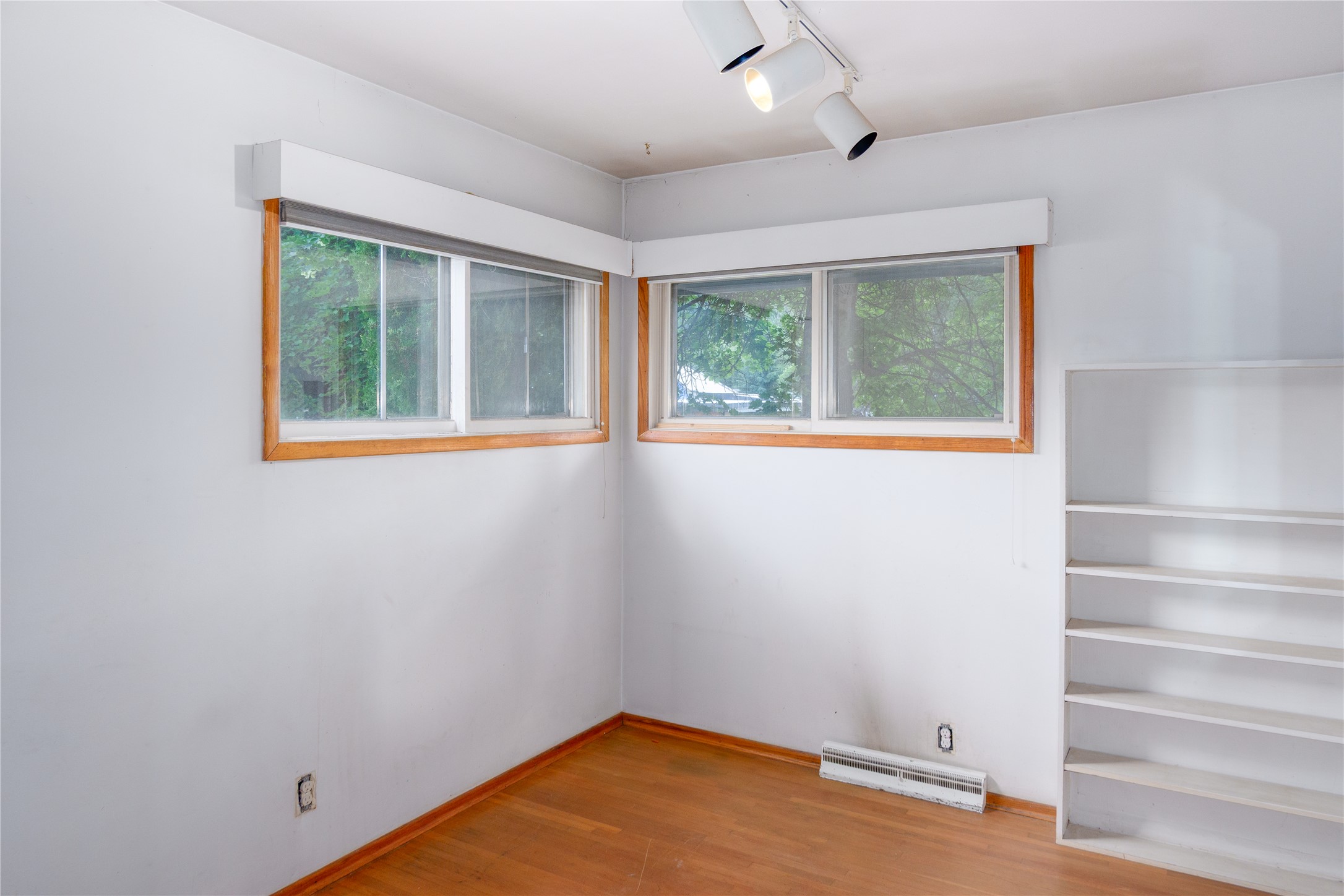 33 Avenue B Property Photo 33