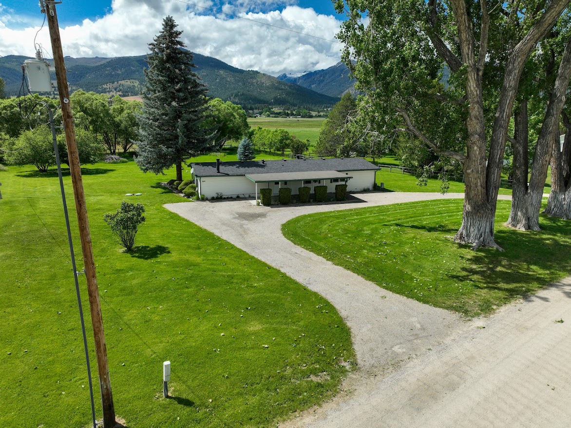 2641 Meridian Road Property Photo 4