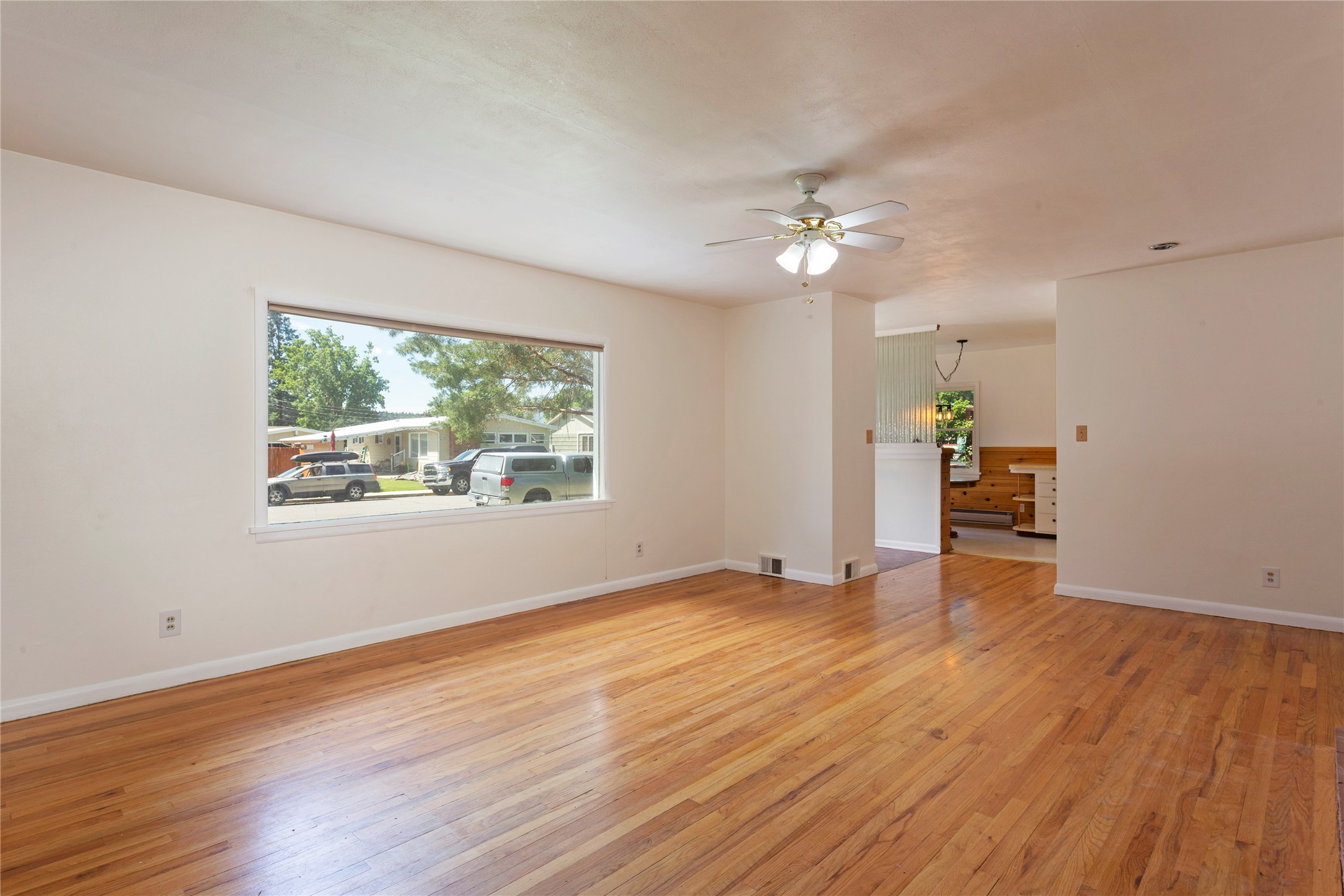 604 Dearborn Avenue Property Photo 4