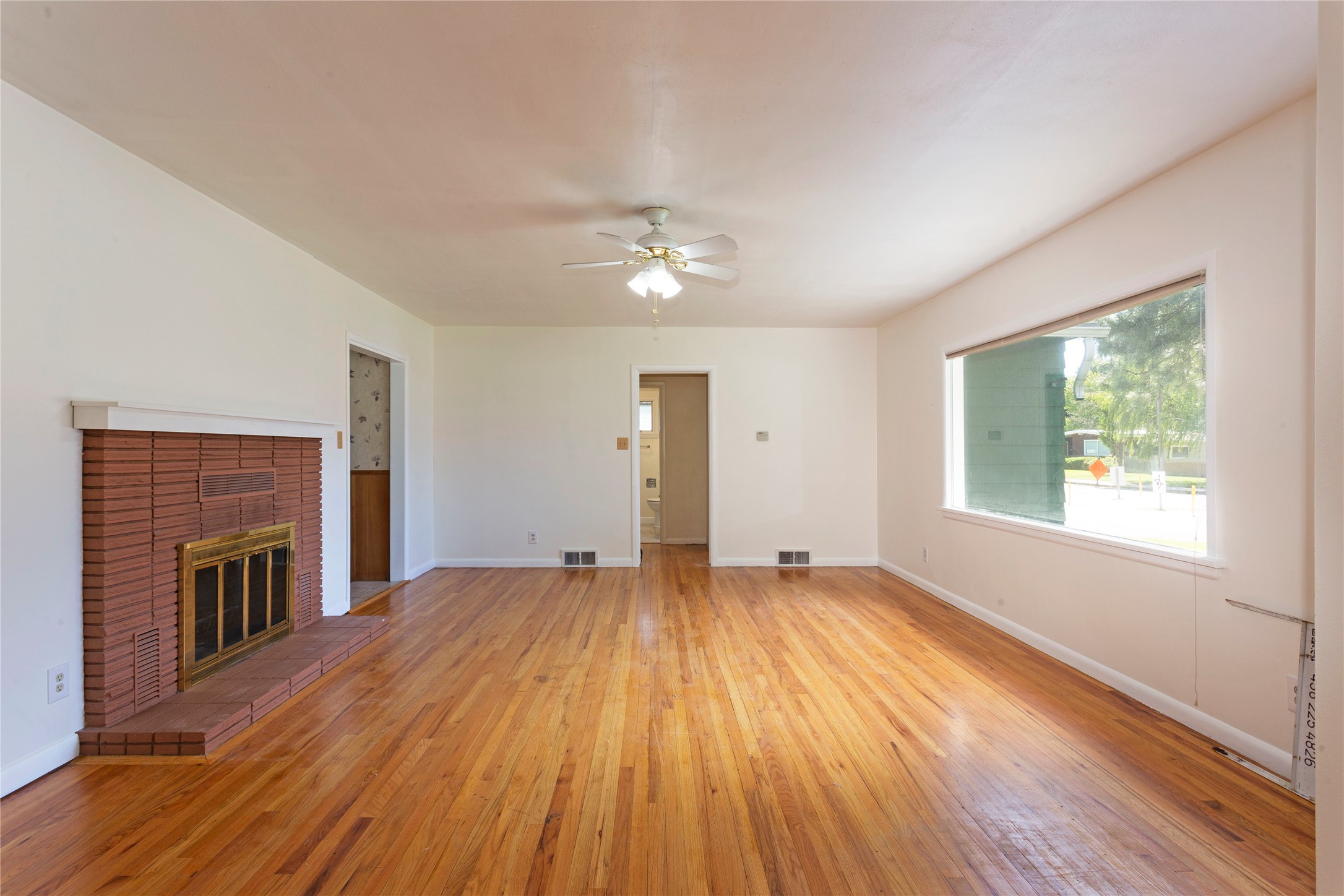 604 Dearborn Avenue Property Photo 5