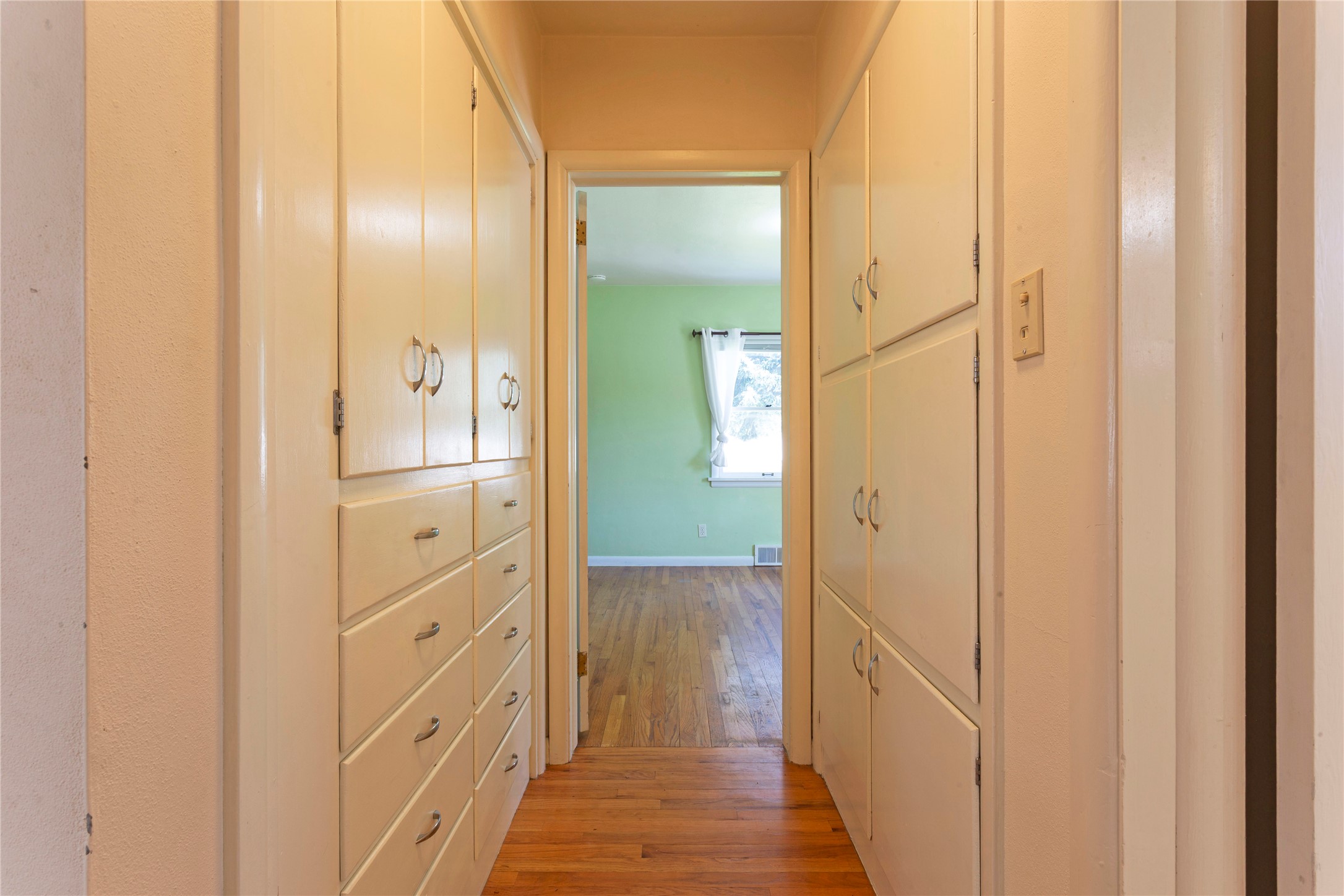 604 Dearborn Avenue Property Photo 11