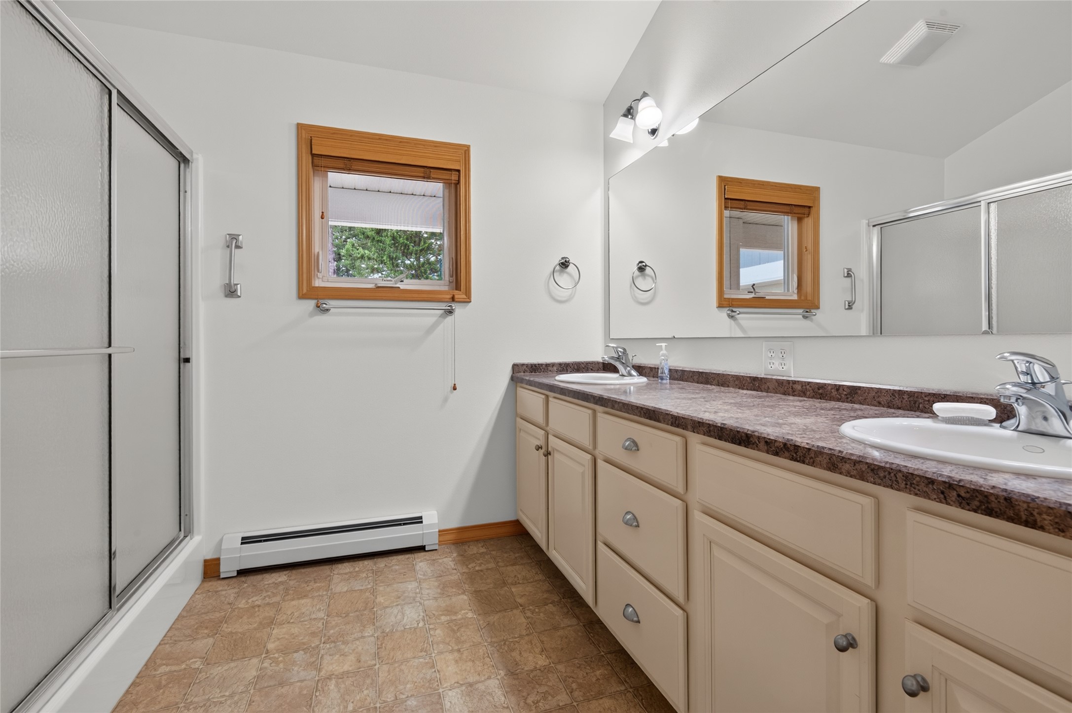 30 Stoney Brook Drive D Property Photo 17