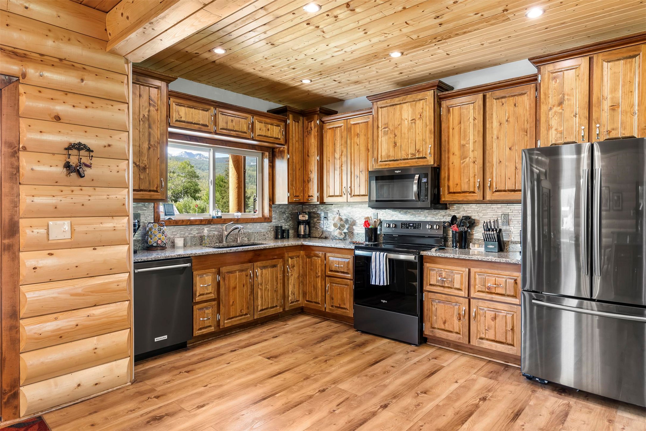 100 Foster Creek Drive Property Photo 18
