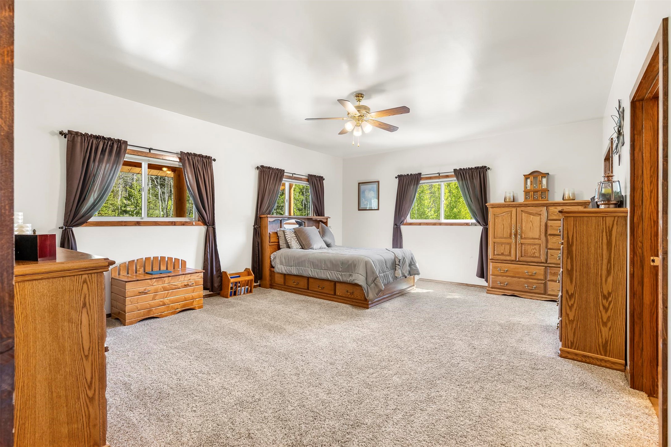 100 Foster Creek Drive Property Photo 22