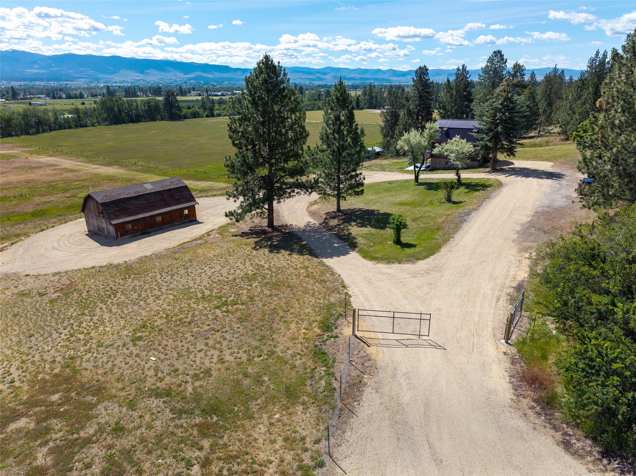 385 Sheafman Creek Road Property Photo 8
